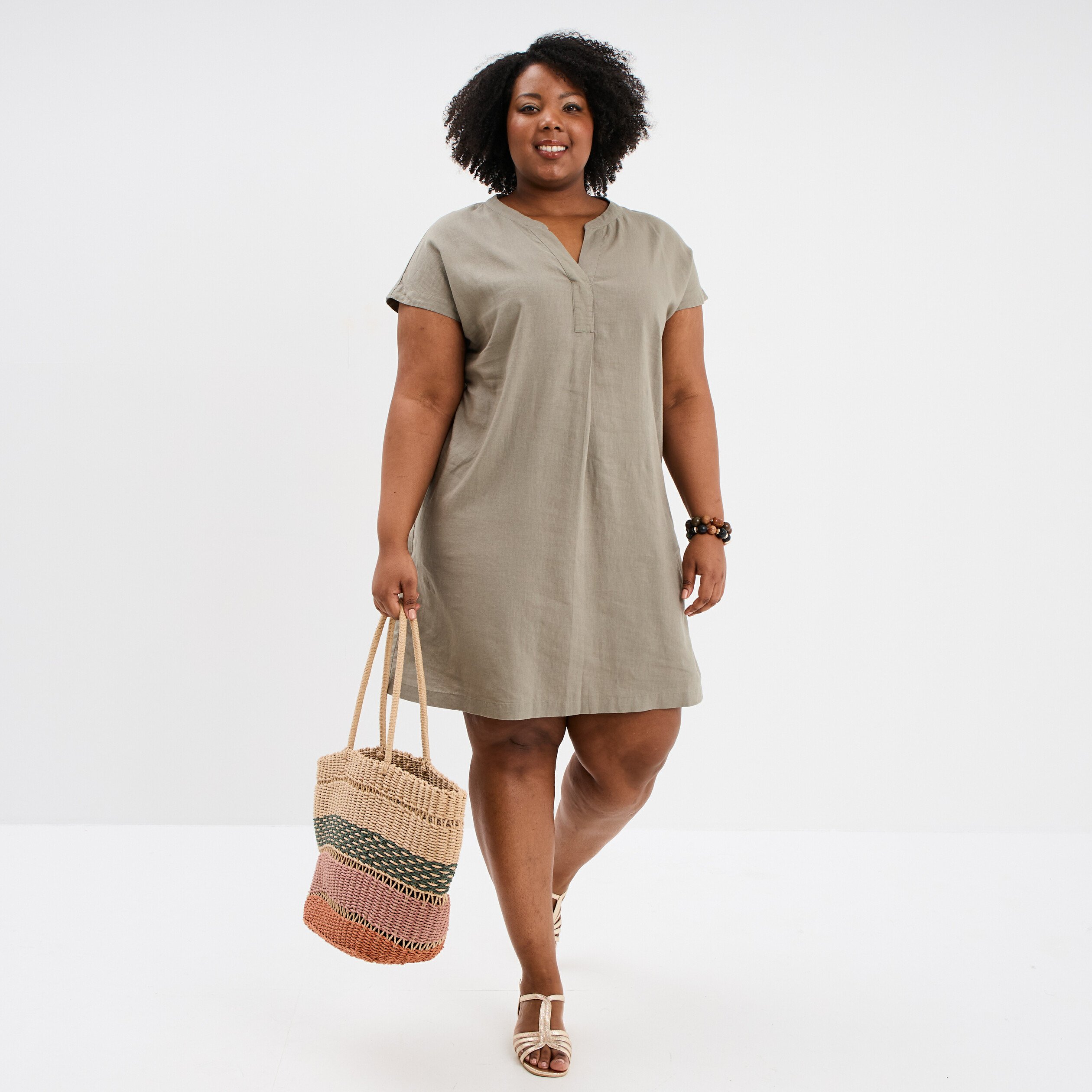 robe droite genou col tunisien vert kaki femmegt Robe droite genou col tunisien vert kaki femme grande taille