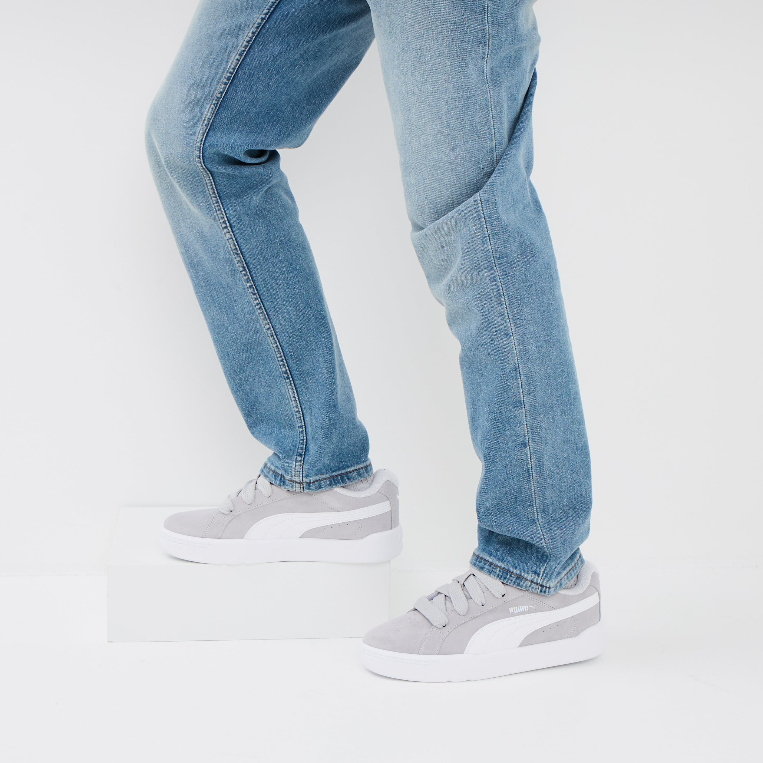 Tennis basses &agrave; lacets Puma gris homme