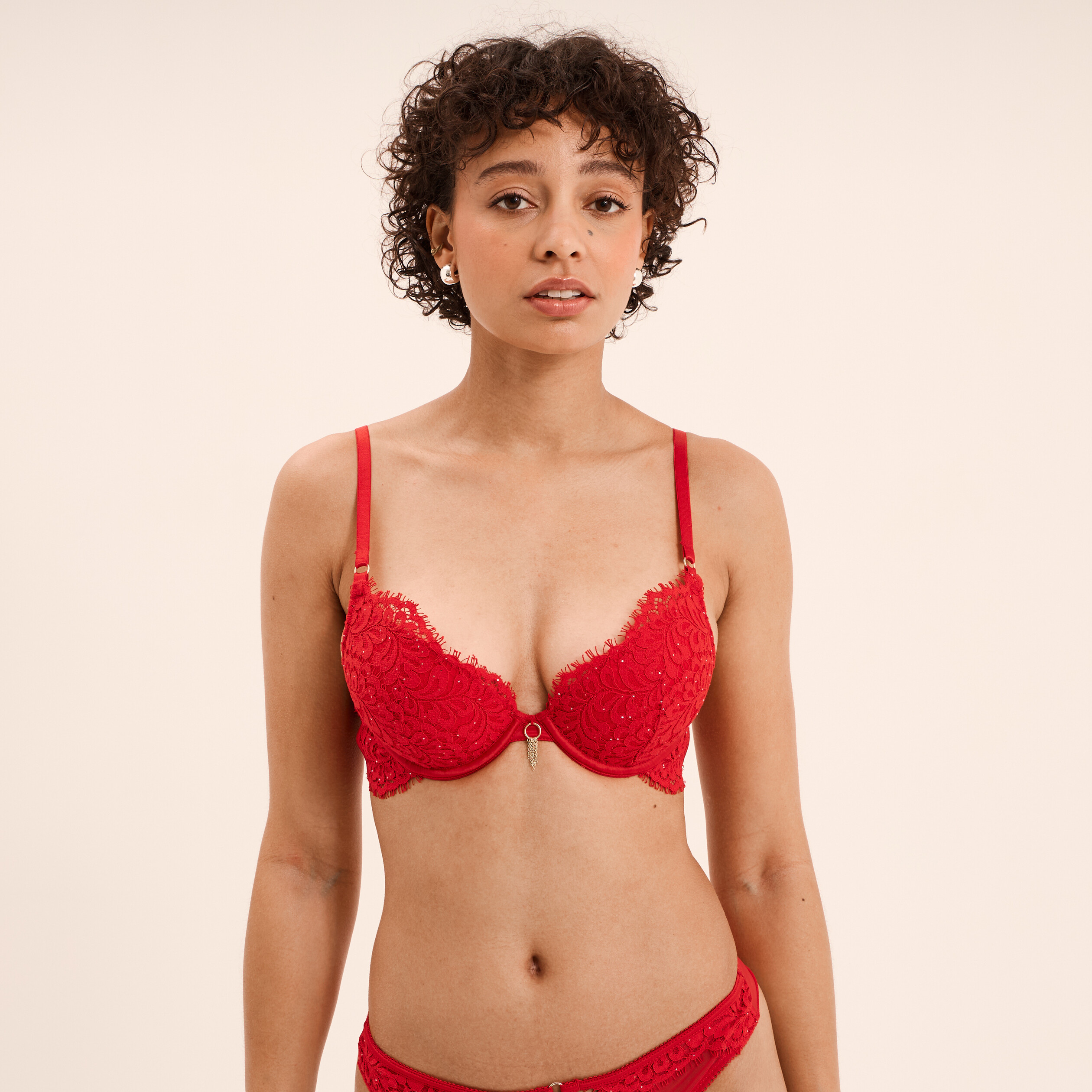 Soutien-gorge maxi push-up dentelle rouge femme