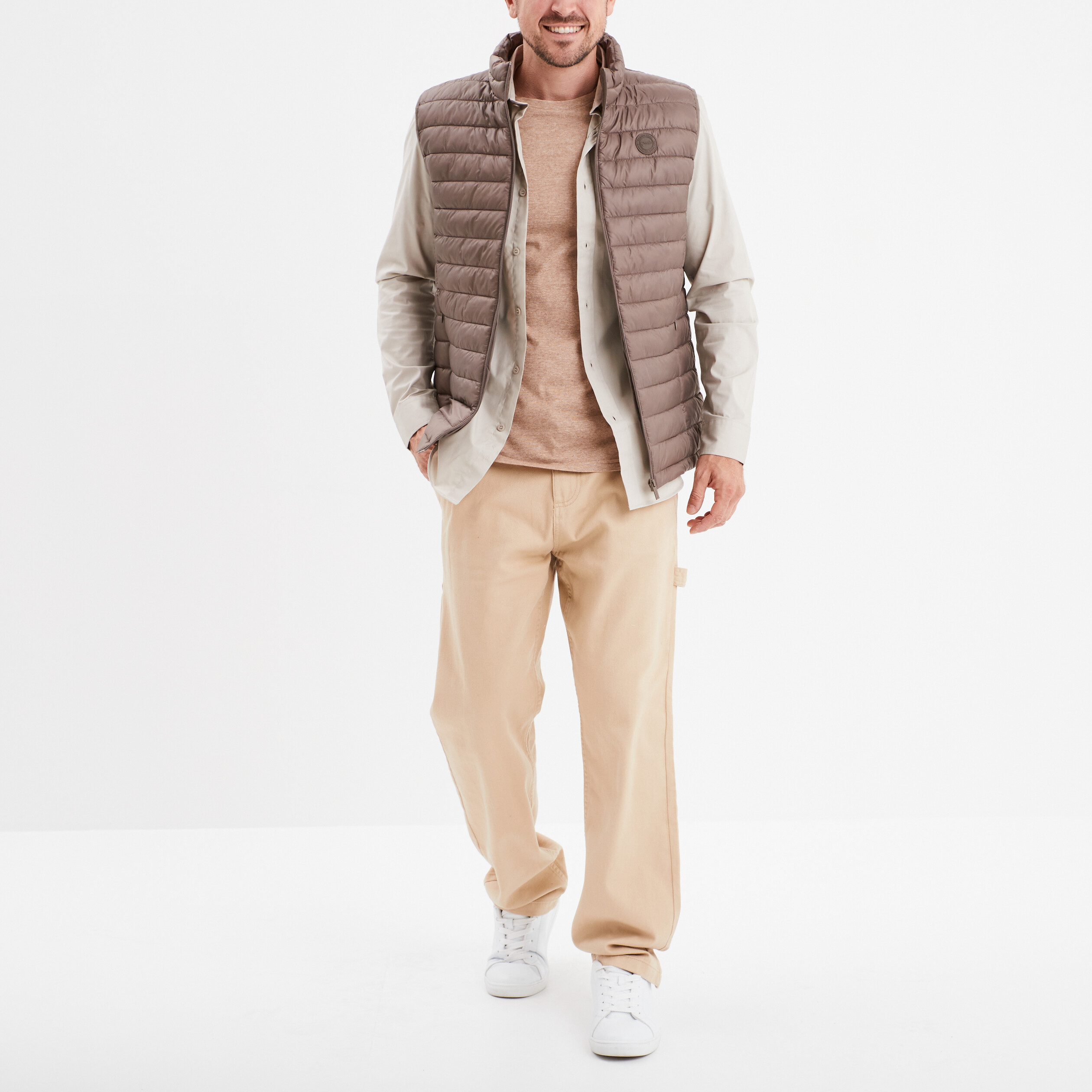 Doudoune sans manches l&eacute;g&egrave;re d&eacute;perlante taupe homme