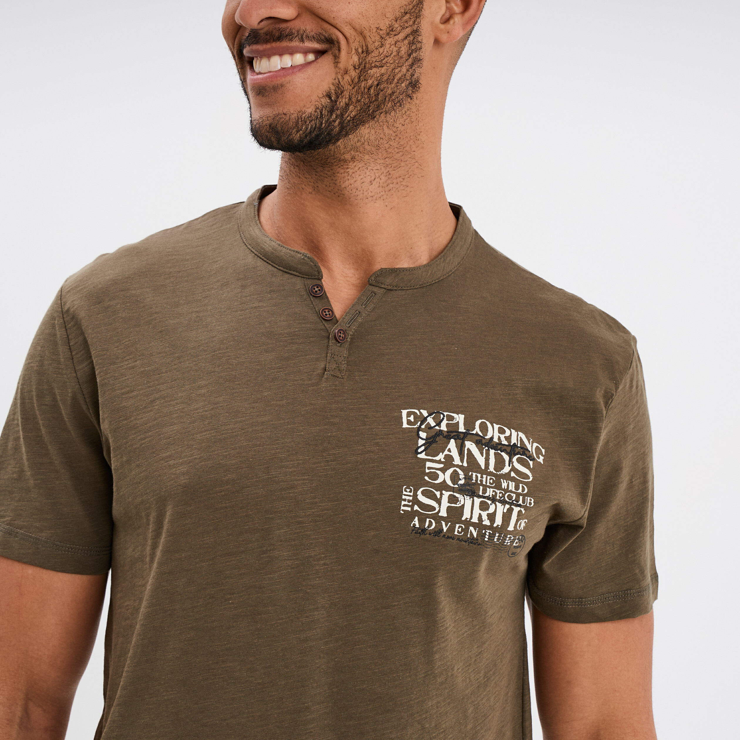 t shirt col tunisien manches courtes vert kaki homme T-shirt col tunisien manches courtes vert kaki homme