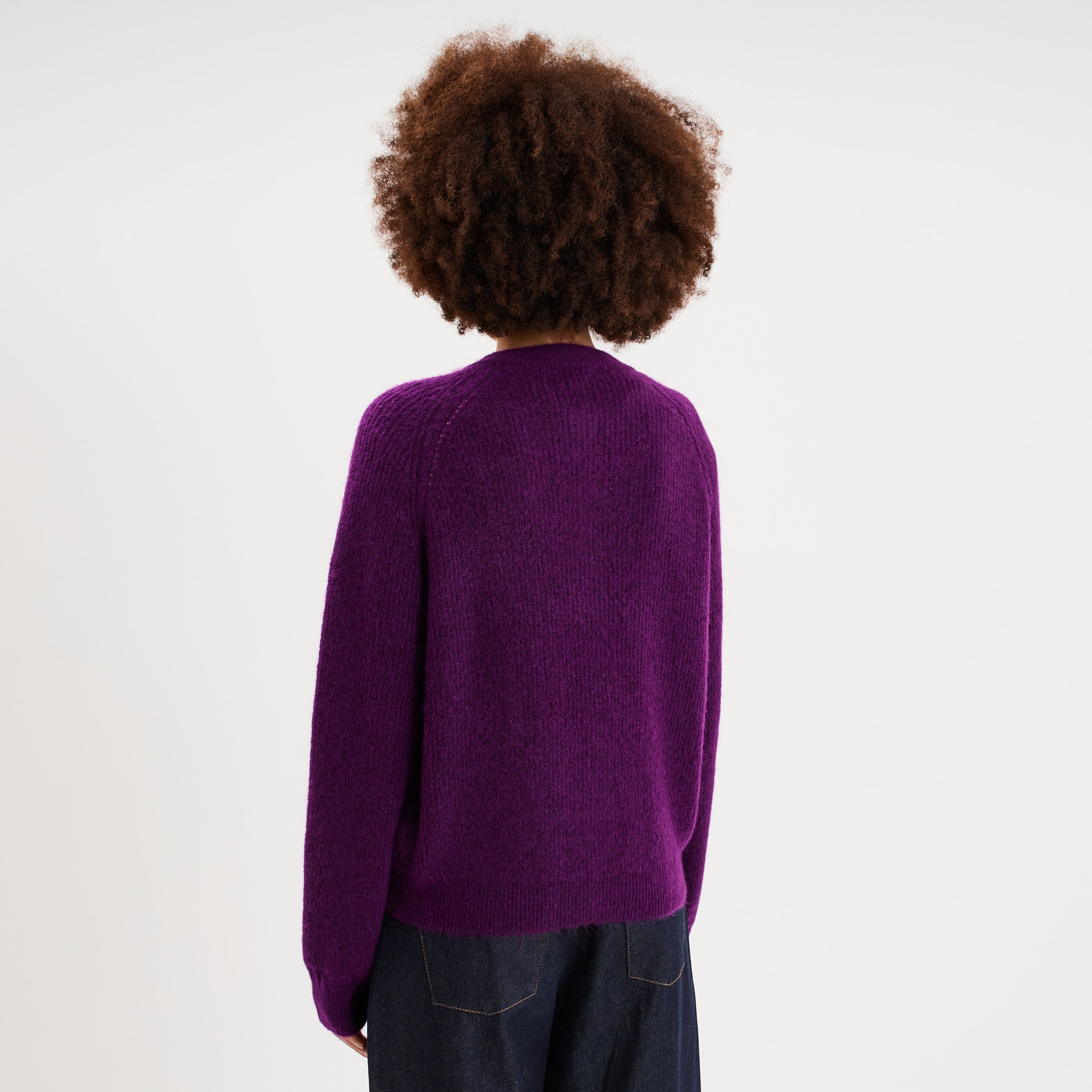 Gilet cardigan col rond boutonn&eacute; violet fonc&eacute; femme