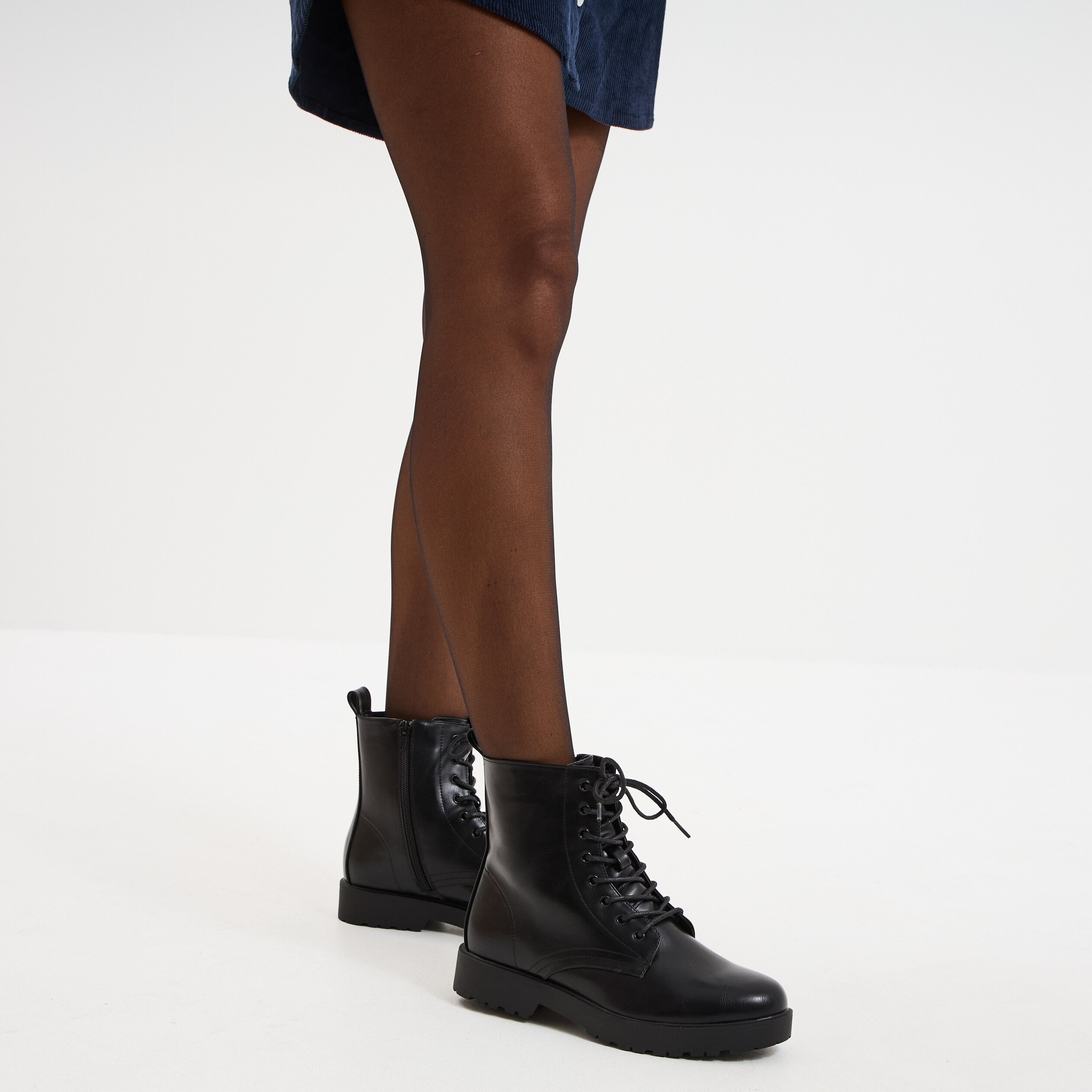 boots a lacets talons 2 cm noir femme Boots à lacets talons 2 cm noir femme