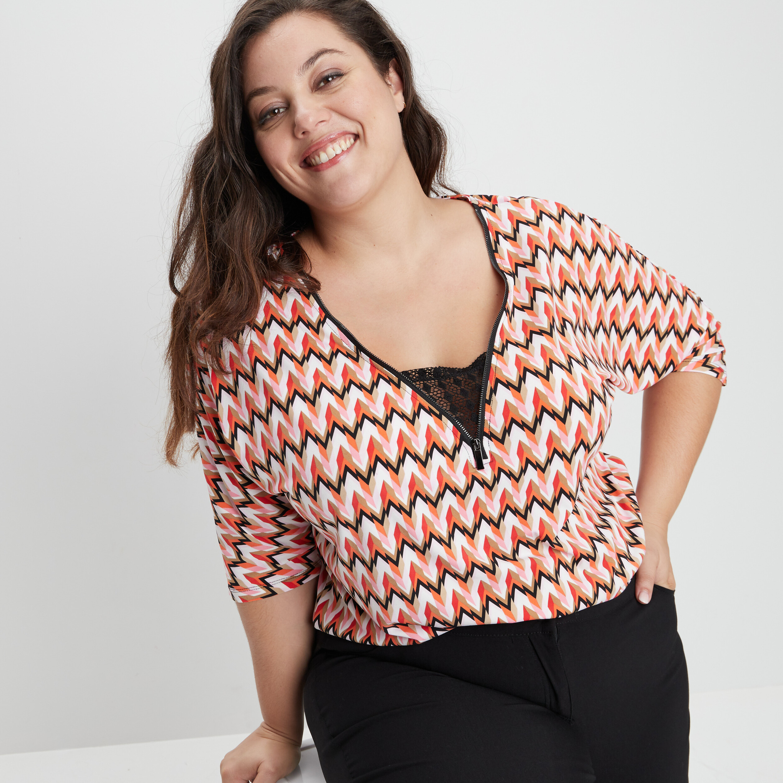 t shirt col v zippe ecru femmegt T-shirt col V zippé ecru femme grande taille