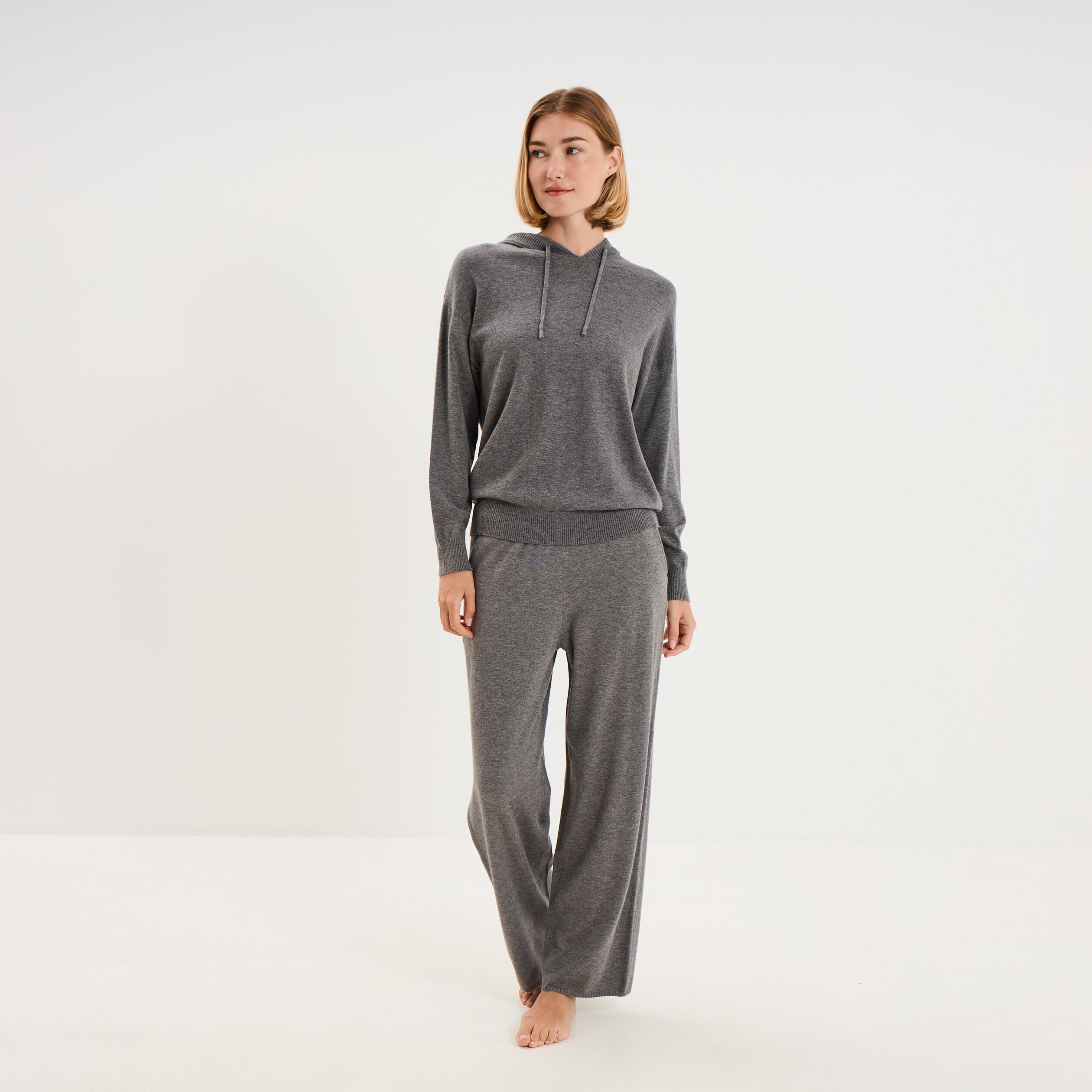 Haut de pyjama hoodie manches longues gris fonc&eacute; femme