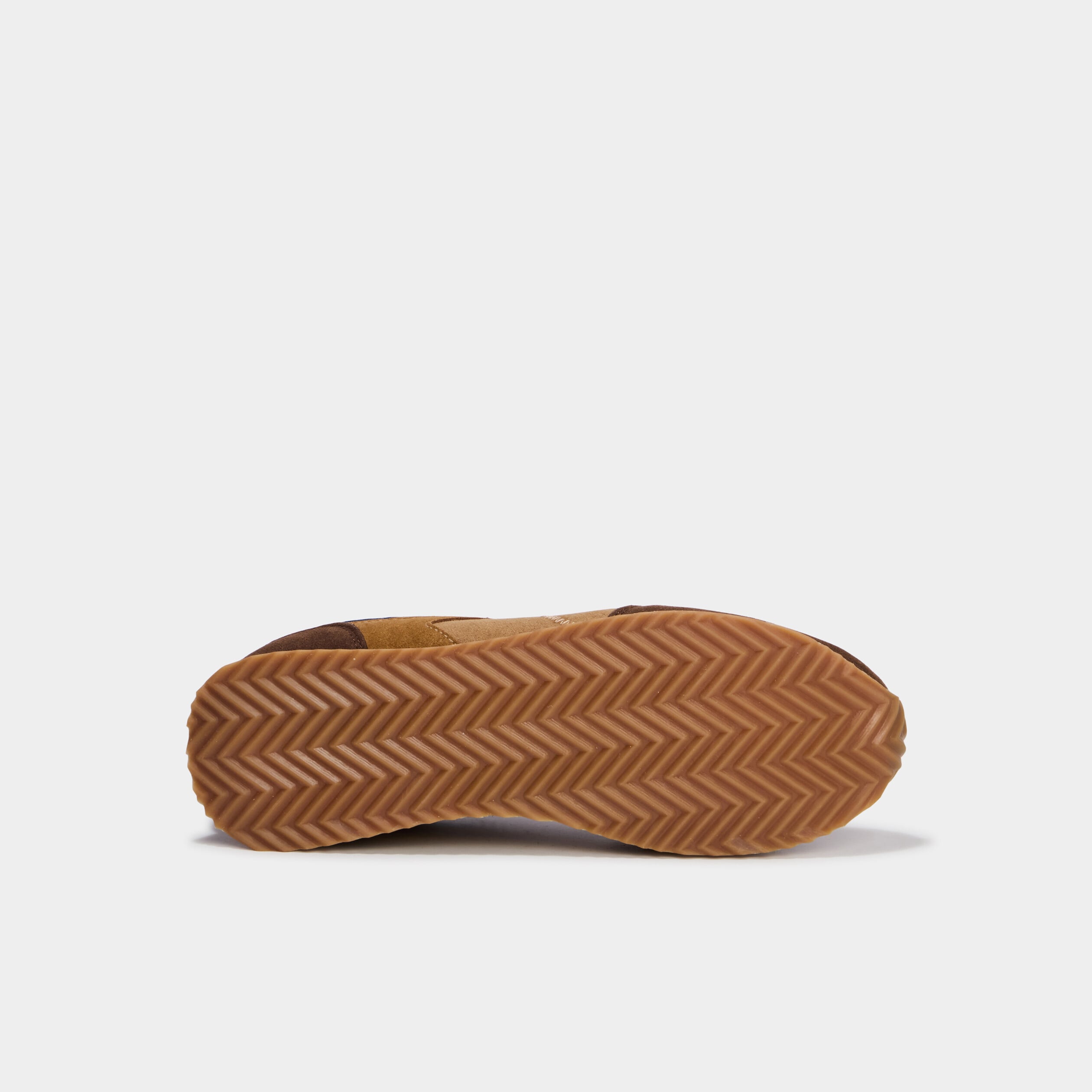 Baskets su&eacute;dine &agrave; lacets marron fonc&eacute; femme