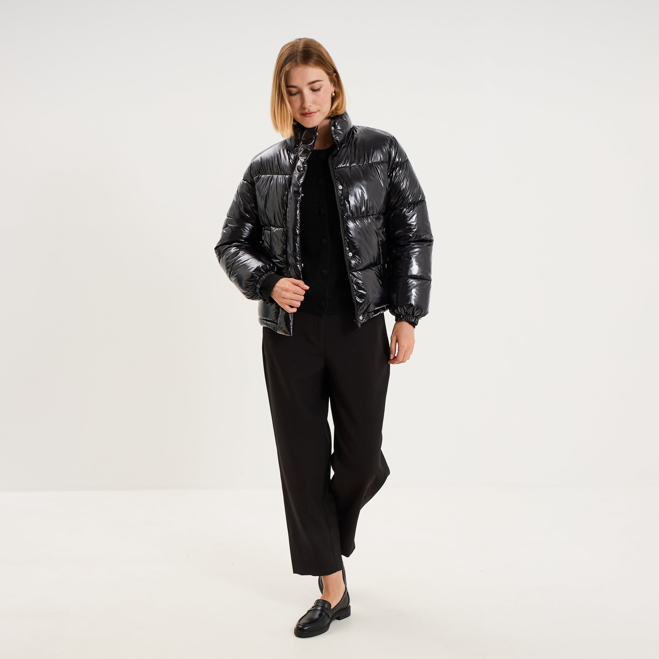 Gilet cardigan col rond boutonn&eacute; noir femme