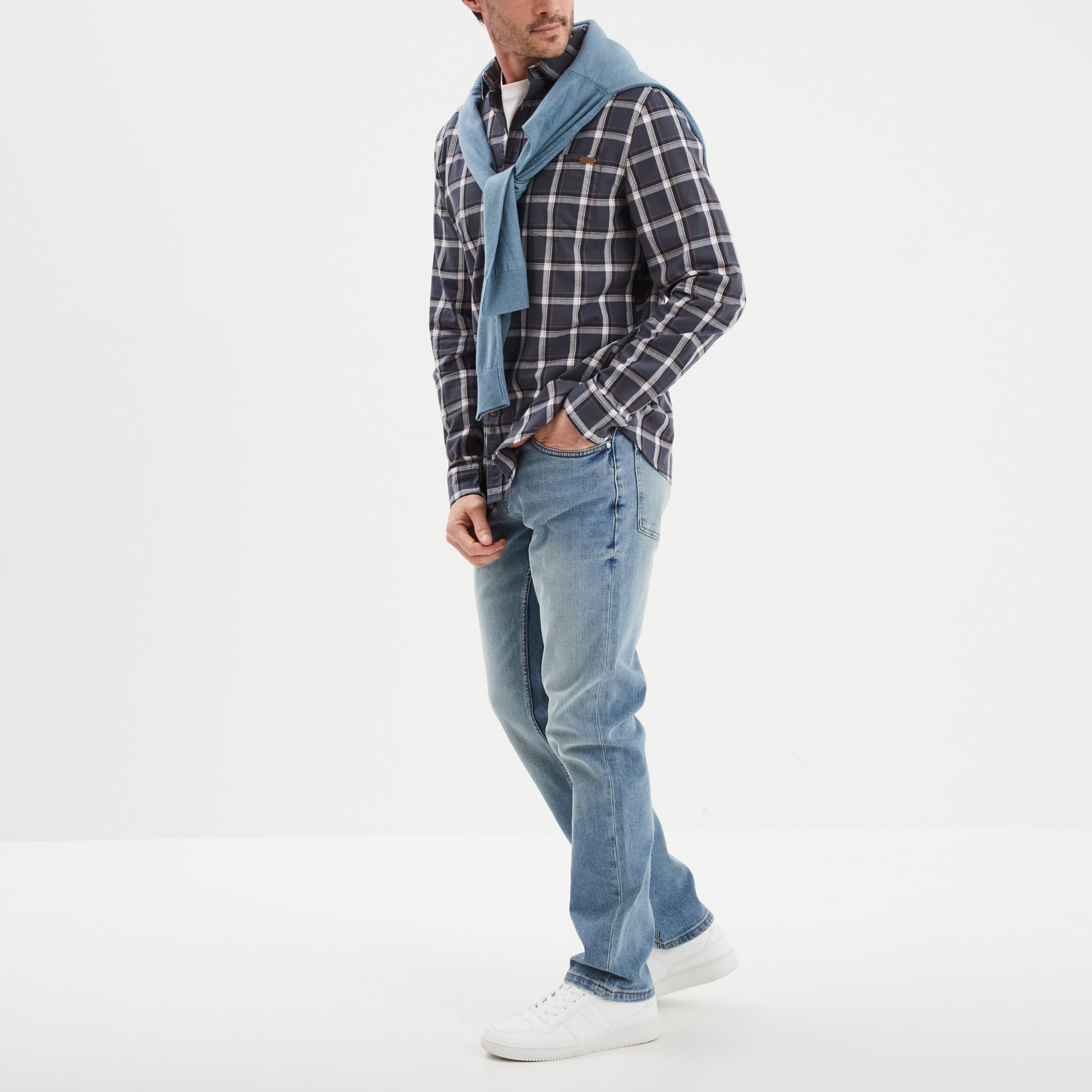 Chemise droite manches retrouss&eacute;es bleu fonc&eacute; homme