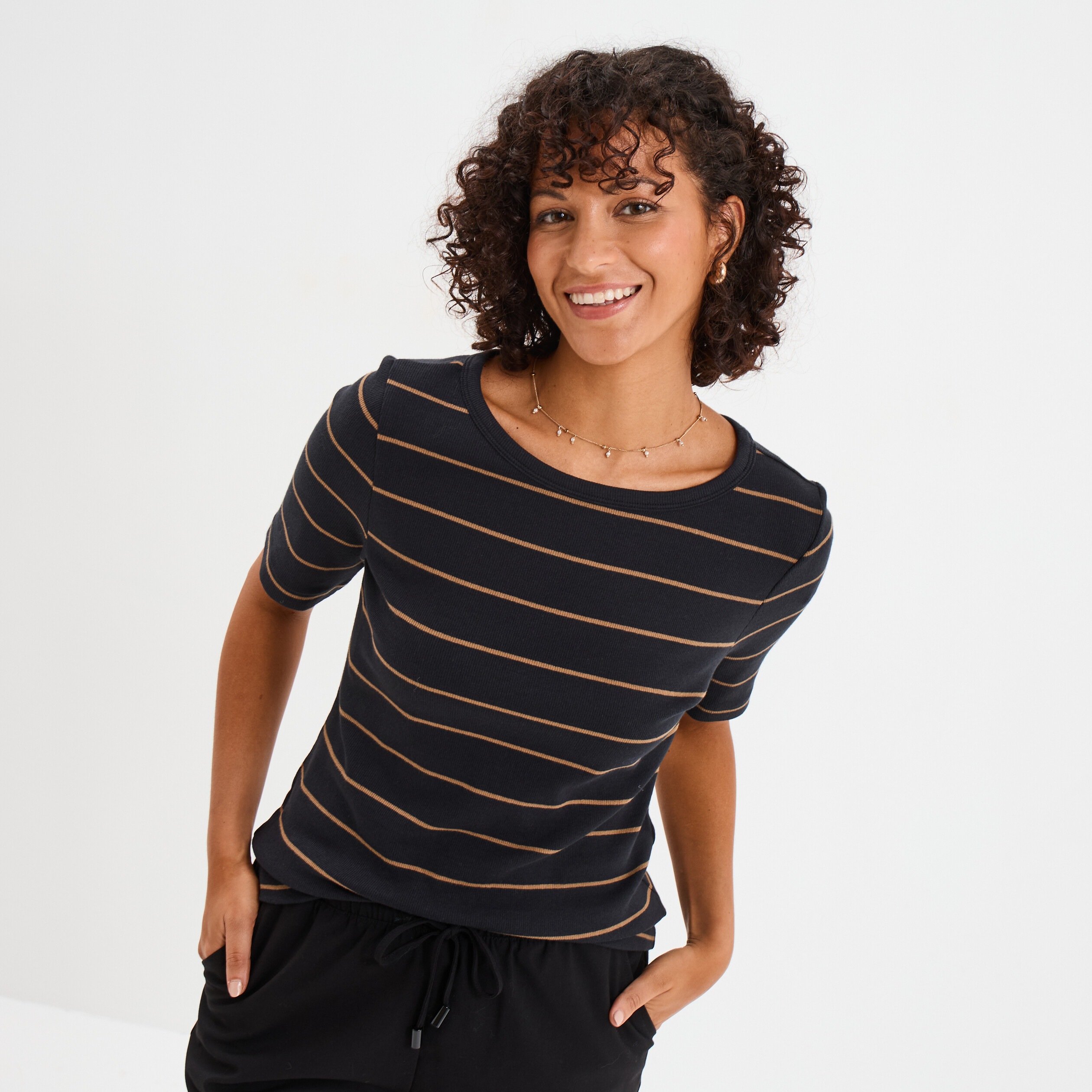 t shirt col rond manches courtes coton noir femme T-shirt col rond manches courtes coton noir femme