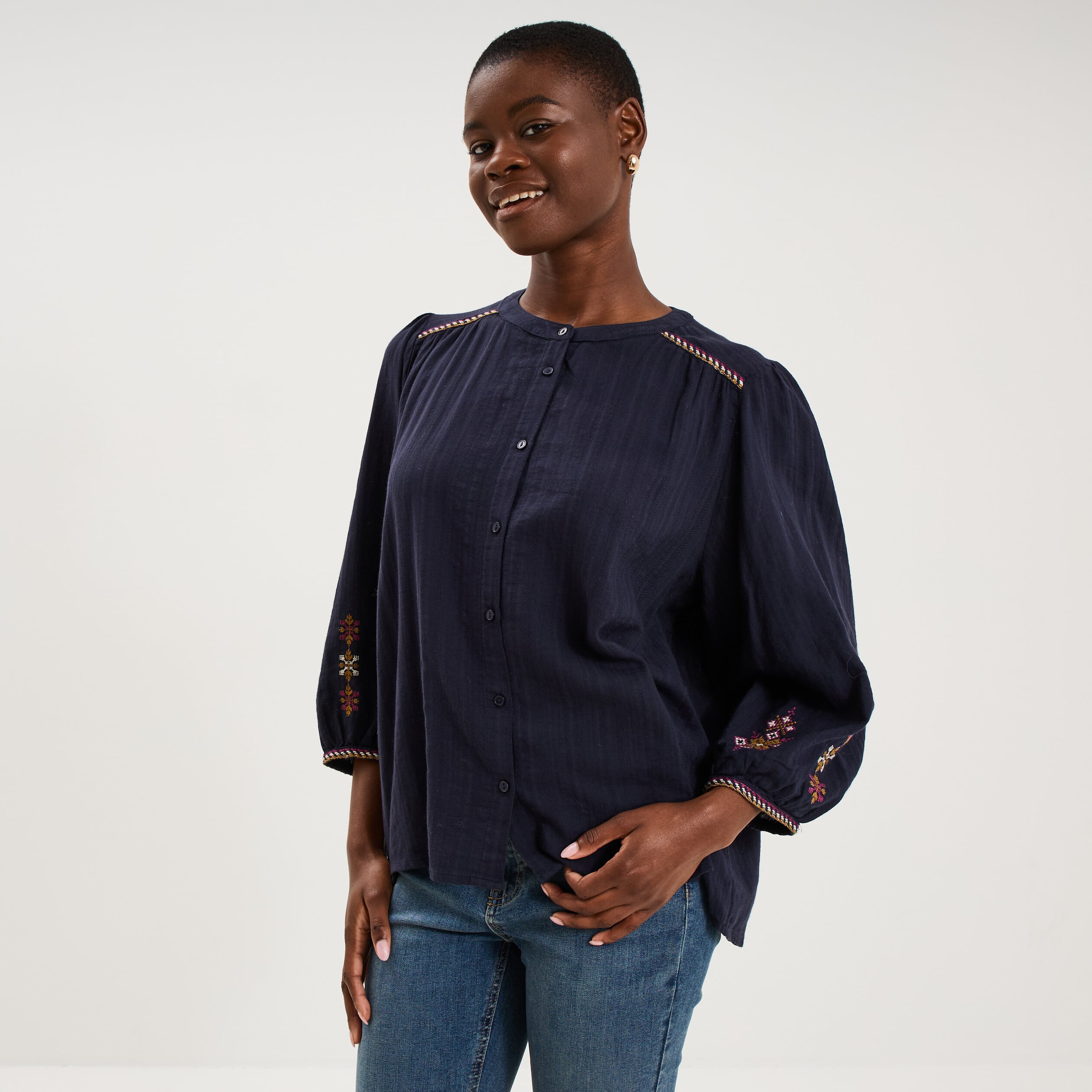 Blouse brod&eacute;e oversize manches 3/4 bleu fonc&eacute; femme