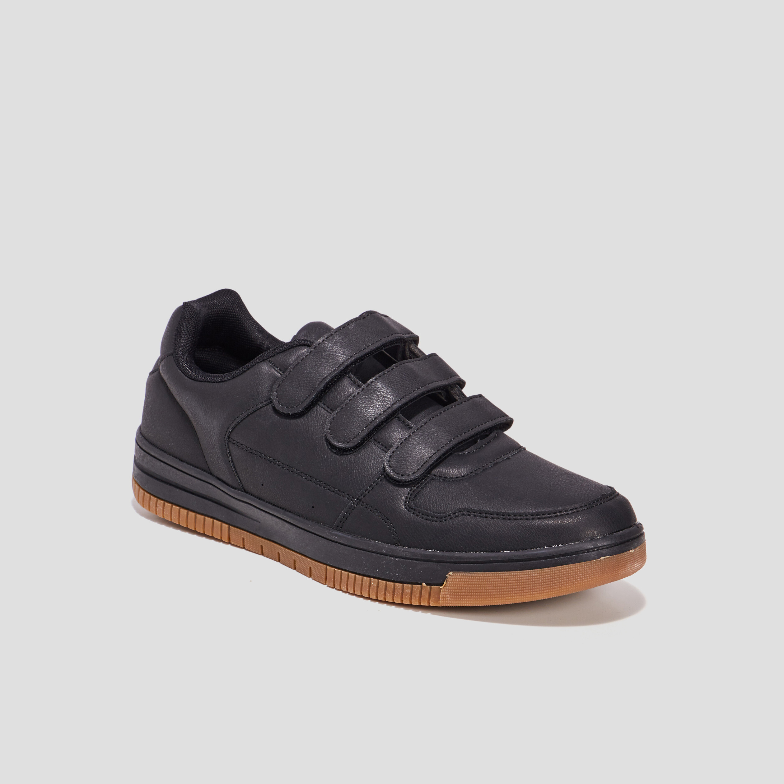 baskets homme confort unies a scratch noir baskets et tennis homme