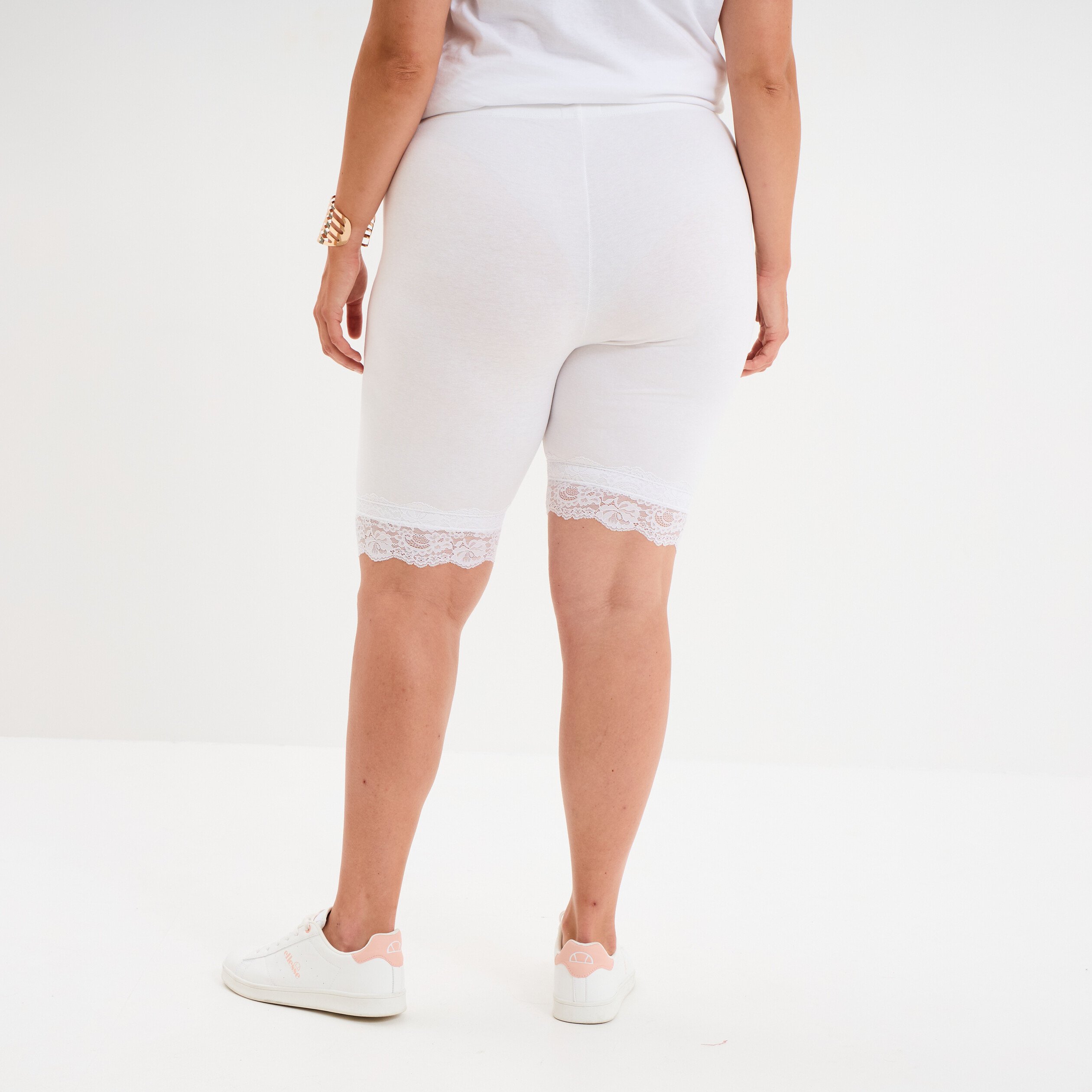 legging court cycliste a dentelle blanc femmegt Legging court cycliste à dentelle blanc femme grande taille