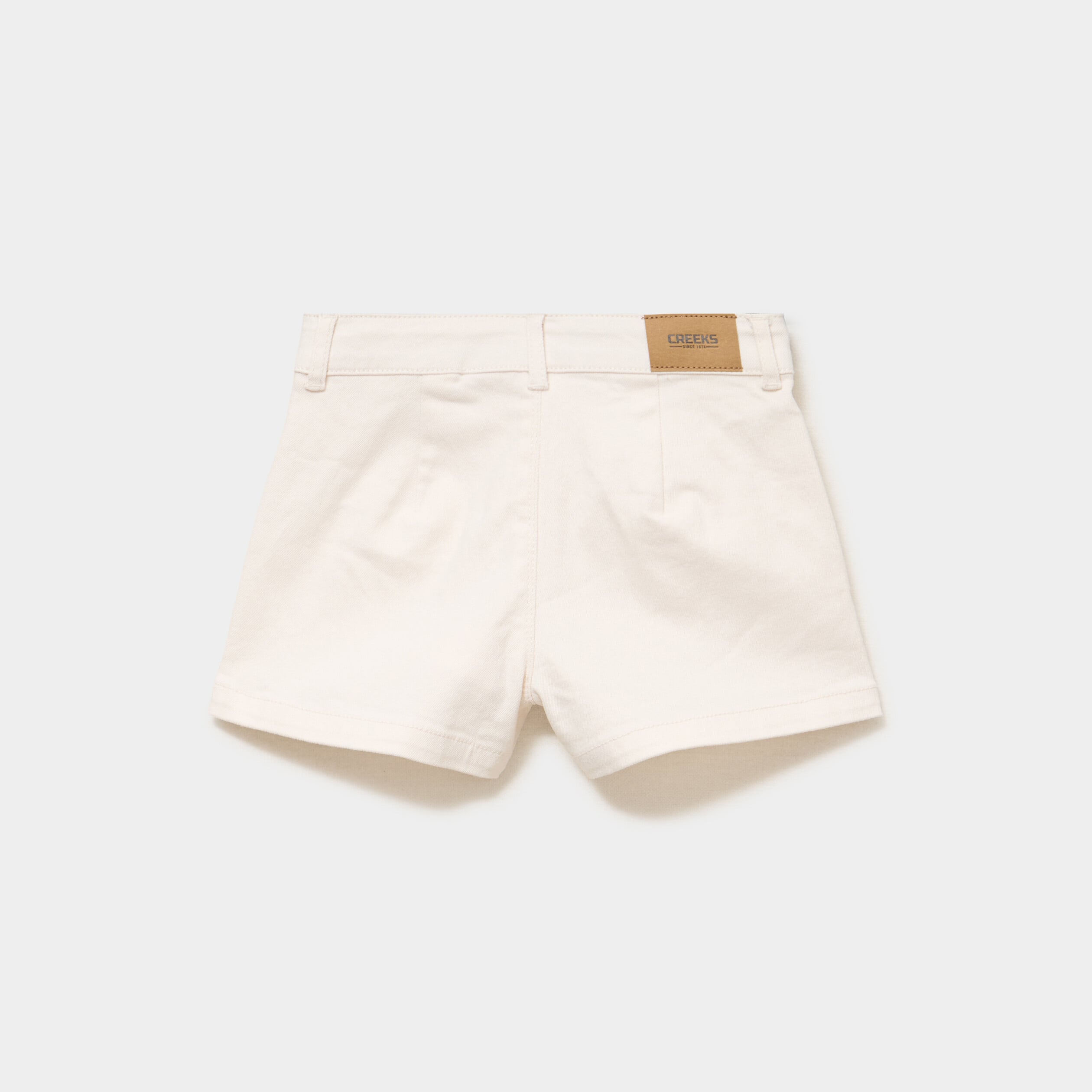 Short droit poches plaqu&eacute;es stretch creme fille