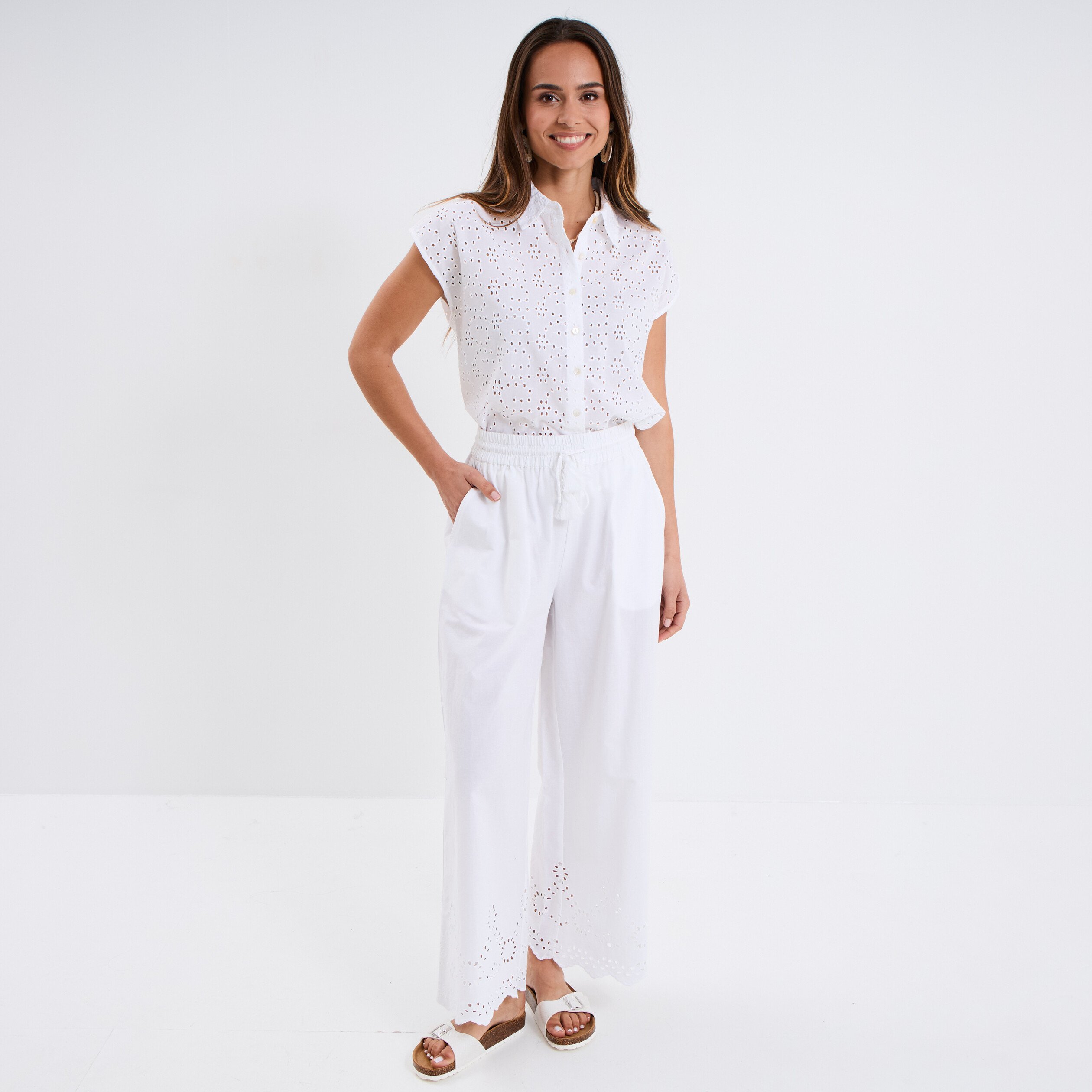 chemise broderie anglaise sans manches blanc femme Chemise broderie anglaise sans manches blanc femme