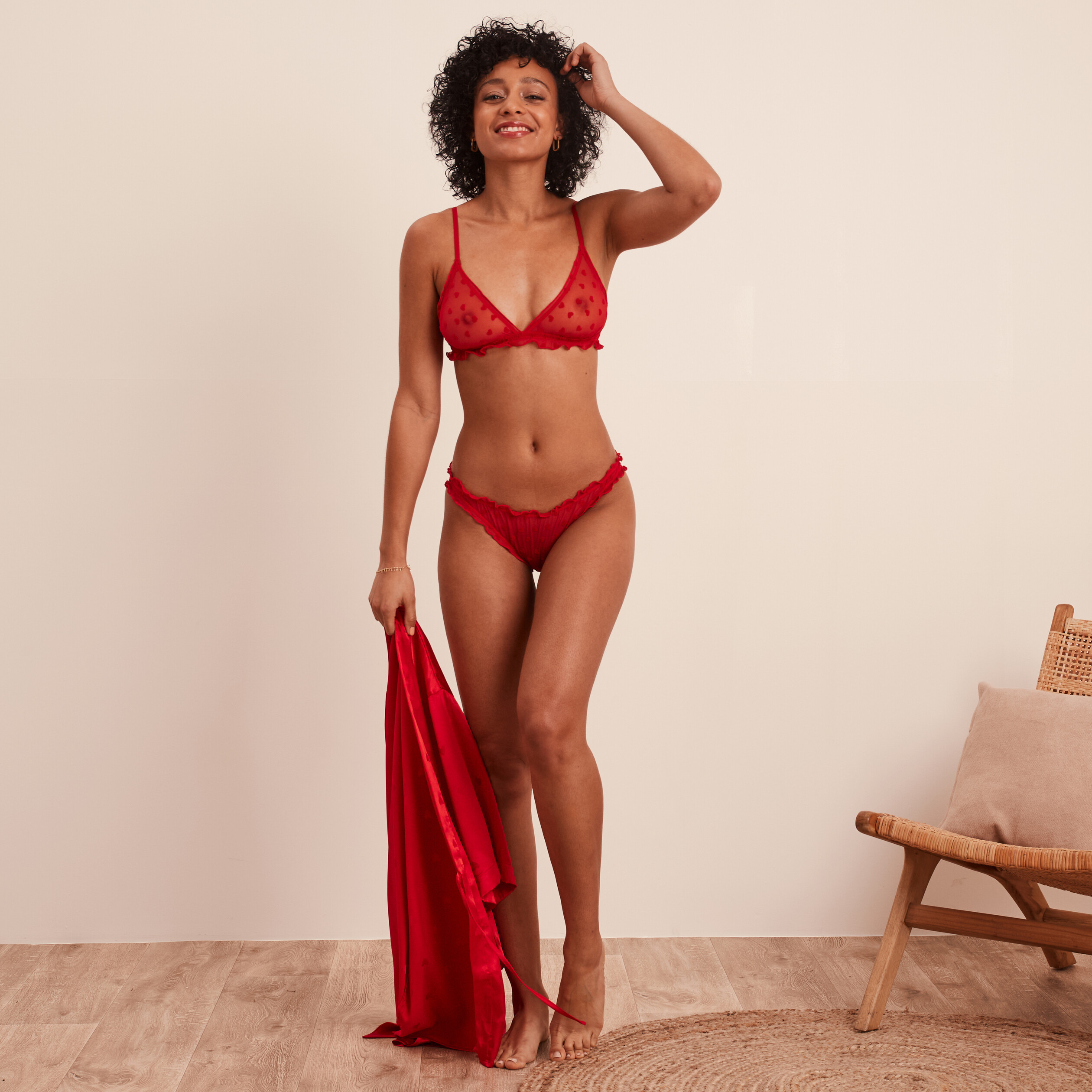 soutien gorge triangle tulle brode rouge femme Soutien-gorge triangle tulle brodé rouge femme
