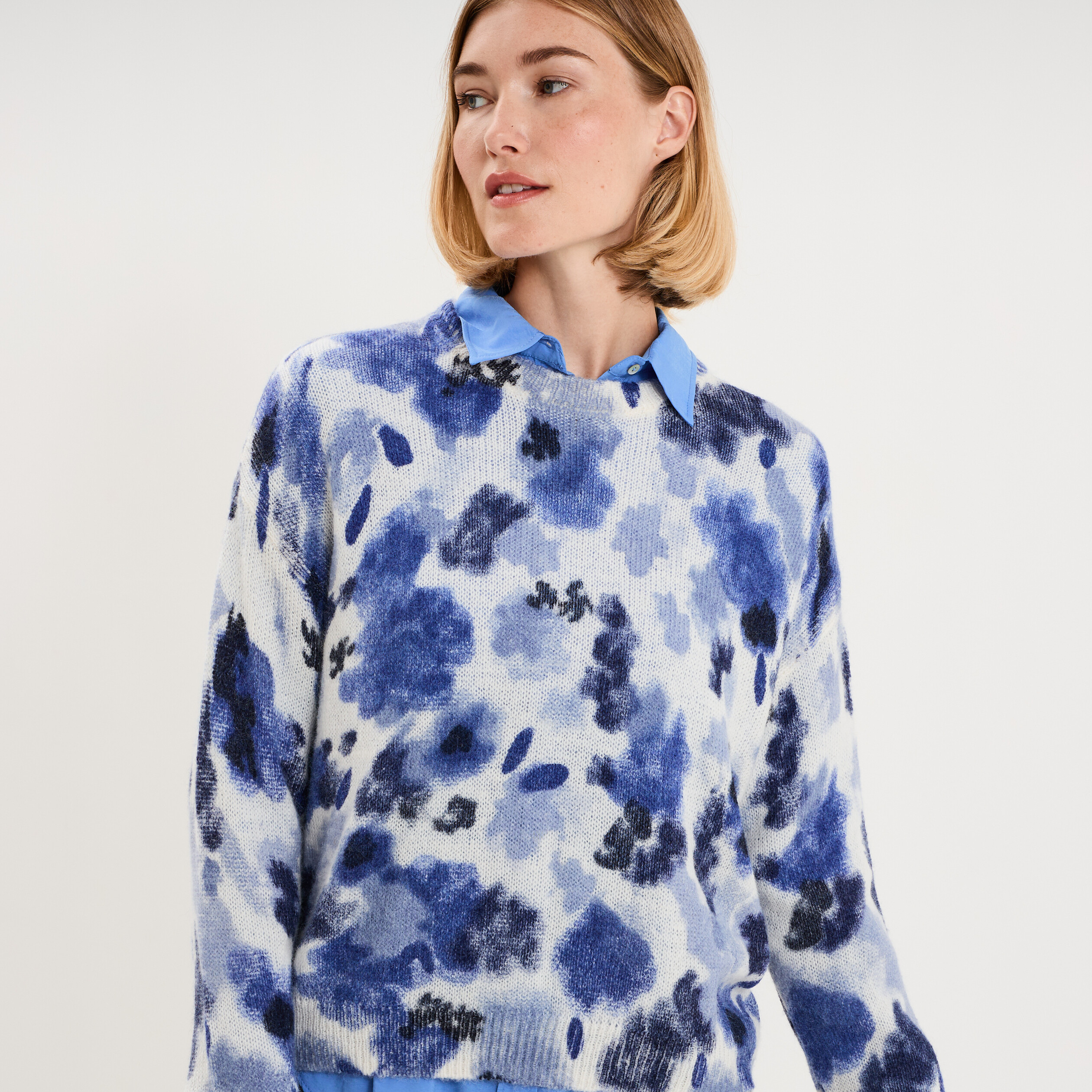 Pull col rond manches longues relax bleu clair femme