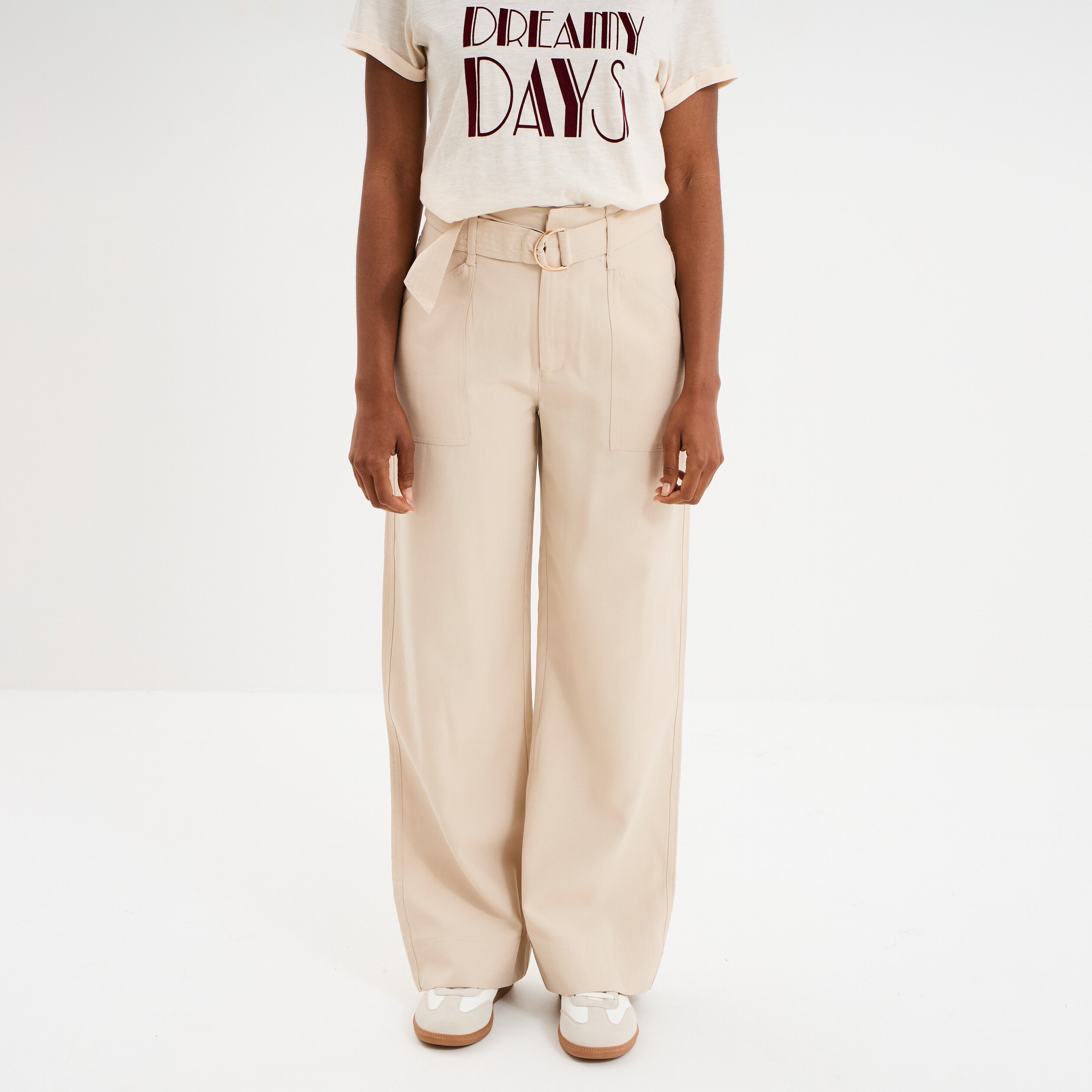 pantalon large avec ceinture beige femme Pantalon large avec ceinture beige femme