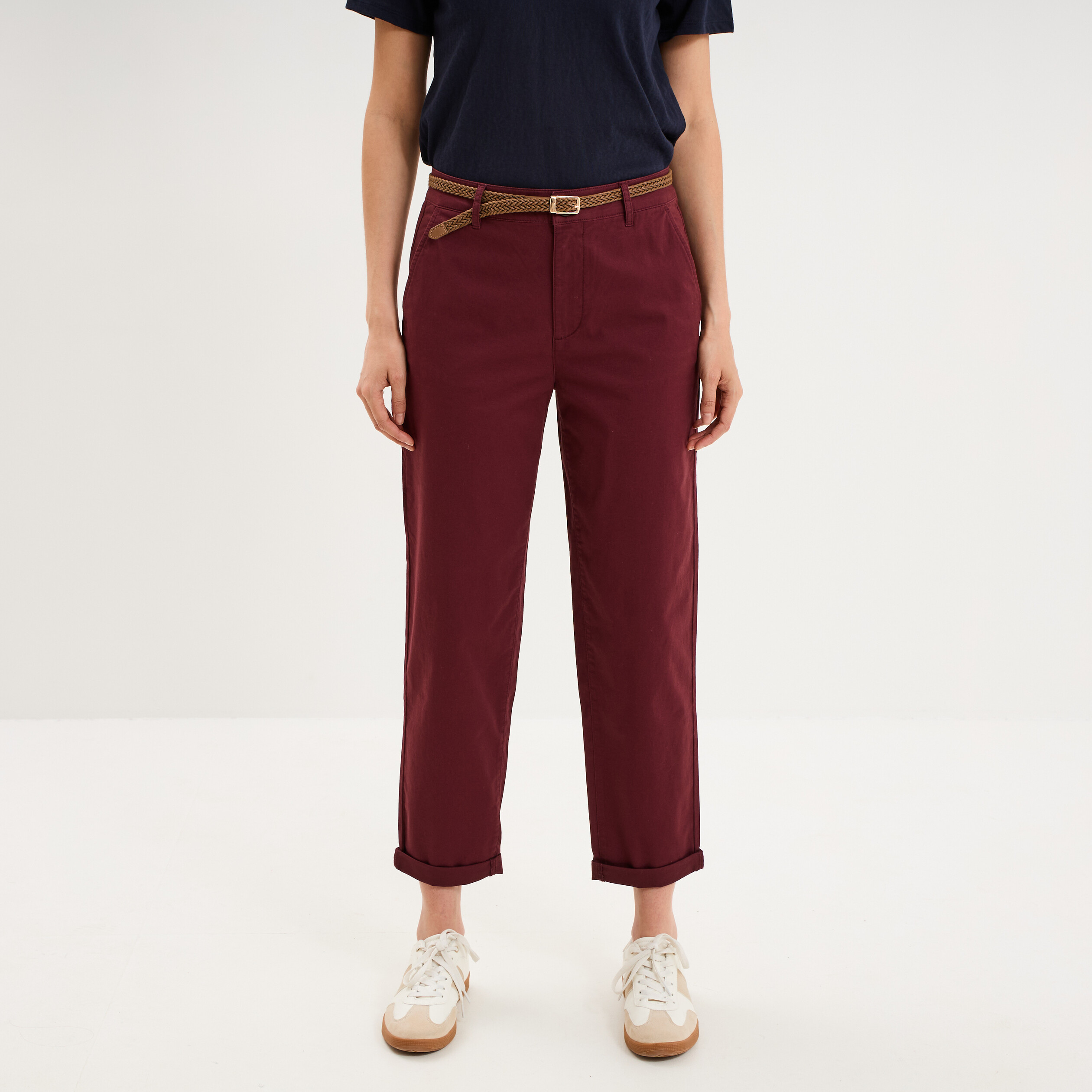 Pantalon chino regular ceinture tress&eacute;e violet fonc&eacute; femme