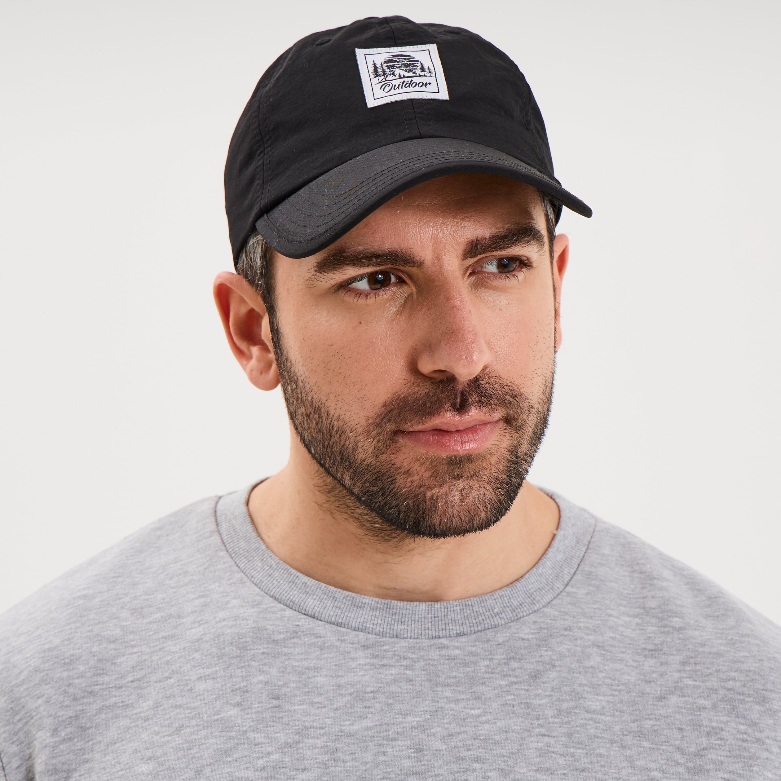 Casquette avec bride ajustable noir homme