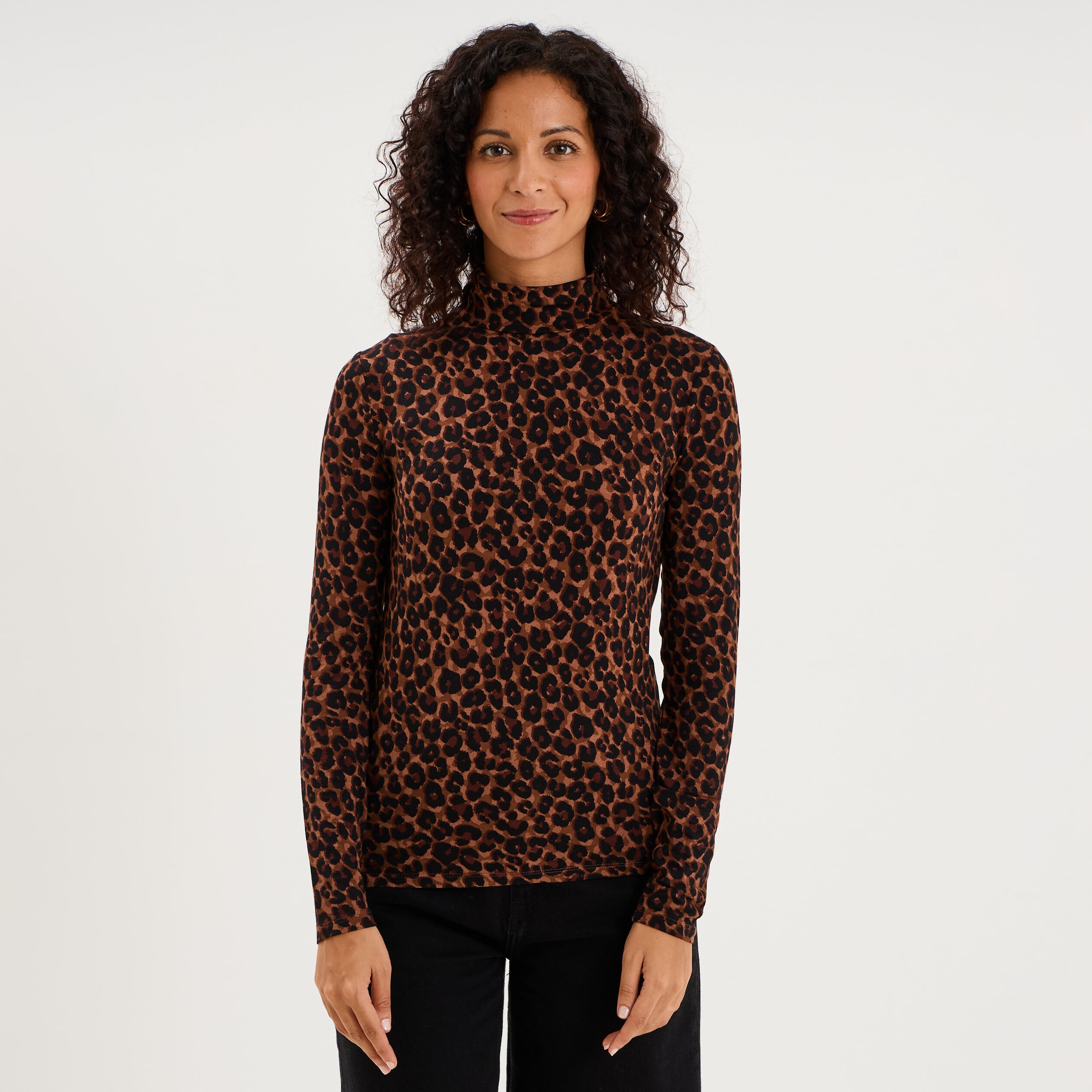 T-shirt col roul&eacute; manches longues marron femme