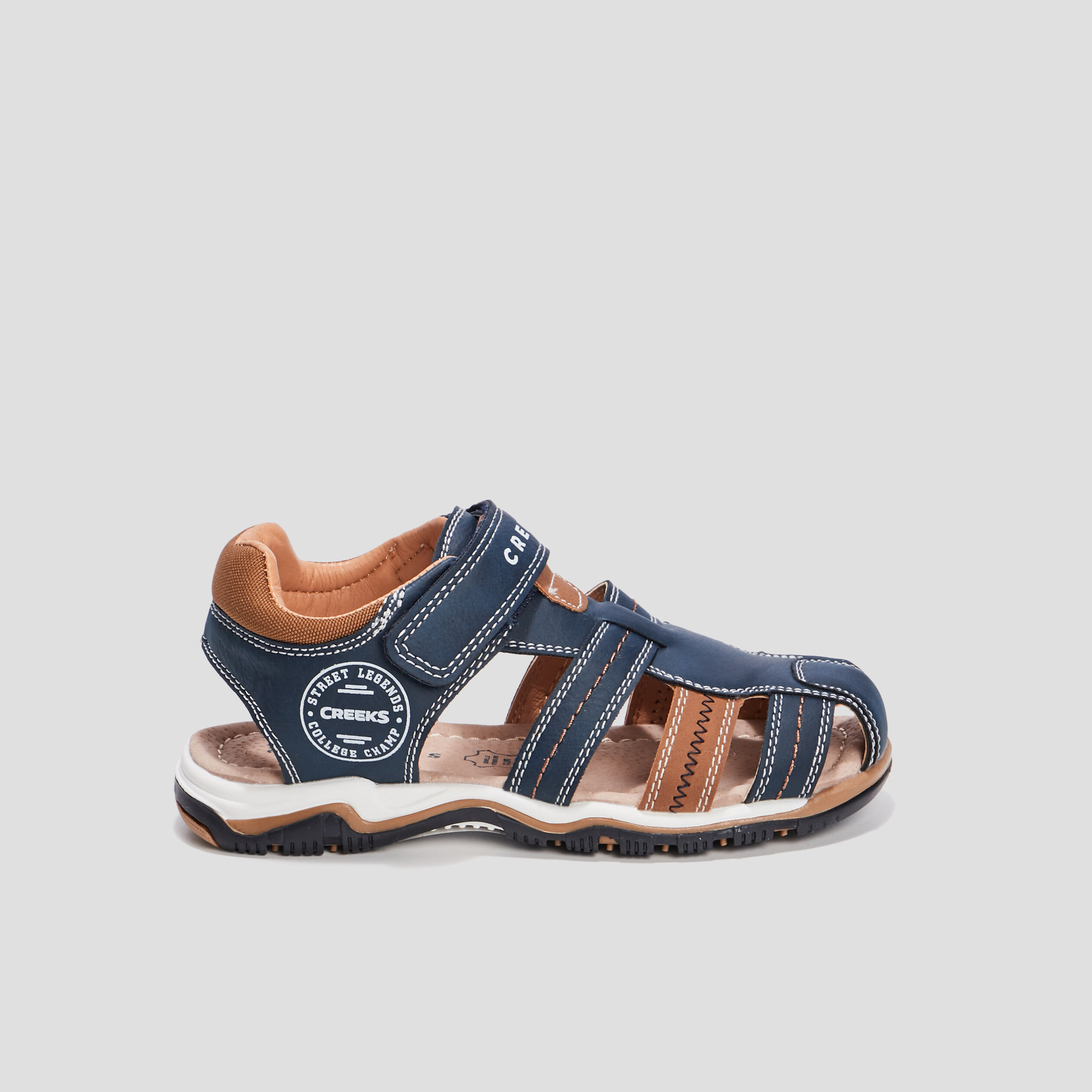 Sandales semelle crant&eacute;e bleu gar&ccedil;on