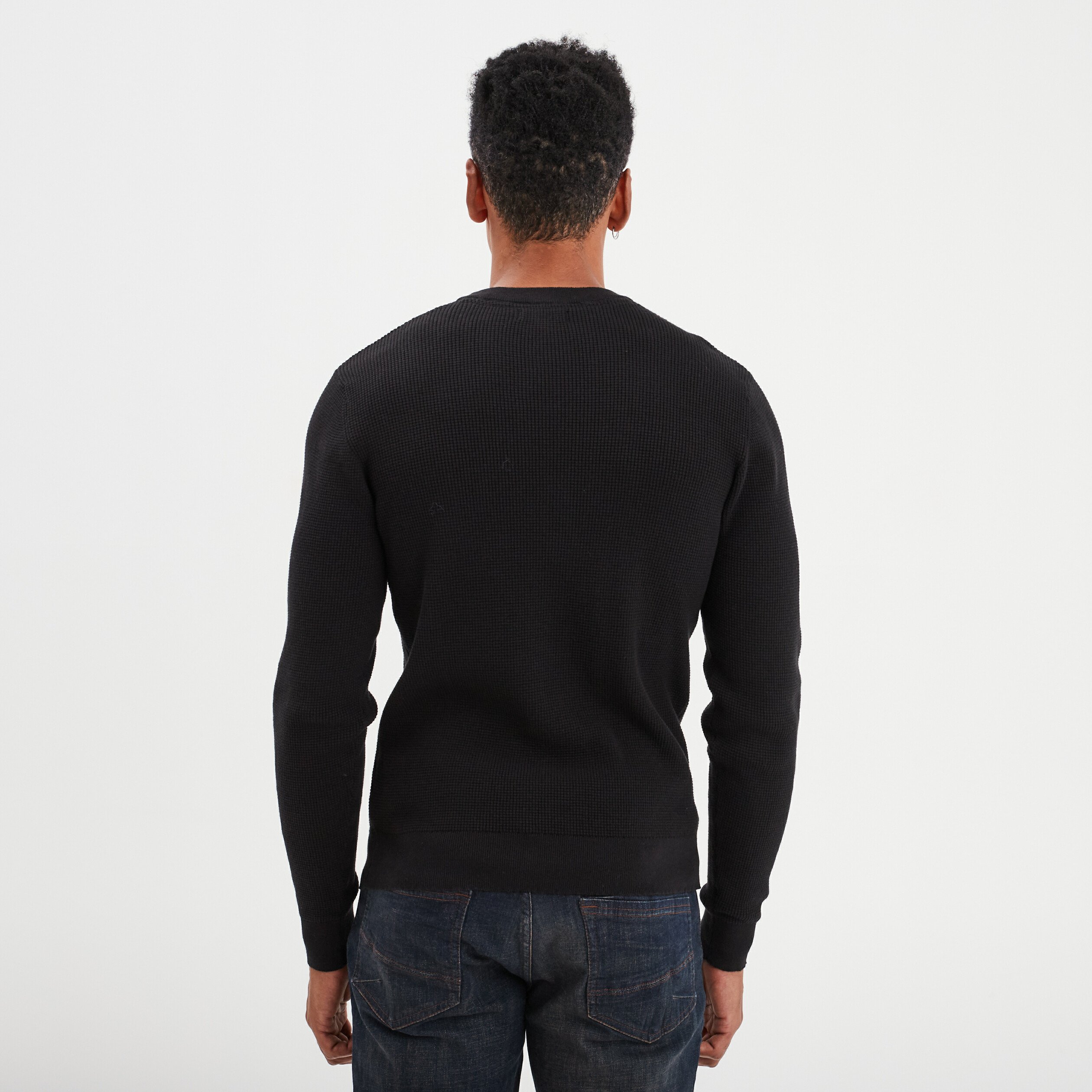 pull avec col rond a relief noir homme Pull avec col rond à relief noir homme