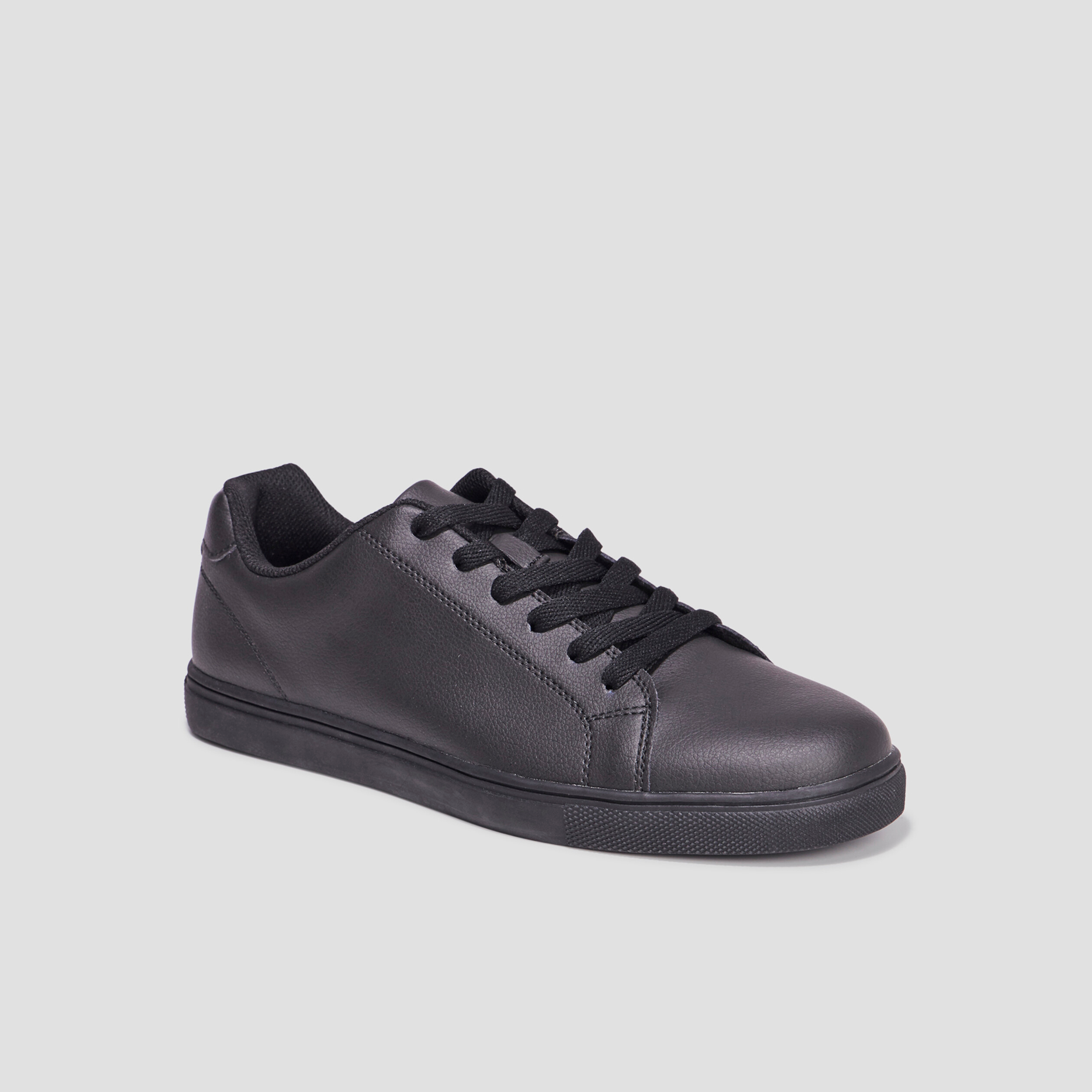 Tennis basses &agrave; lacets noir homme