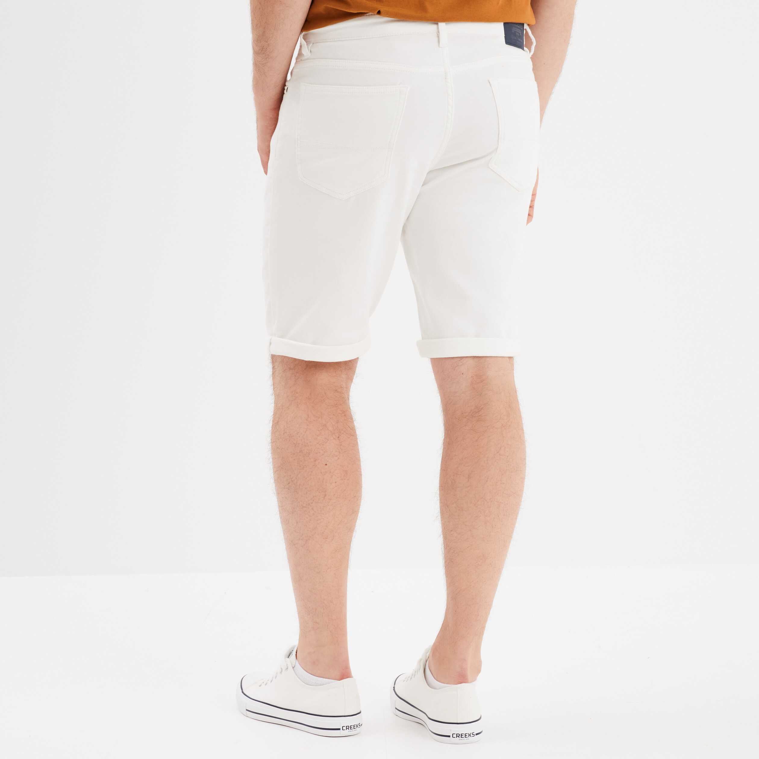 bermuda droit a coulisse en jean creeks ivoire homme Bermuda droit à coulisse en jean Creeks ivoire homme
