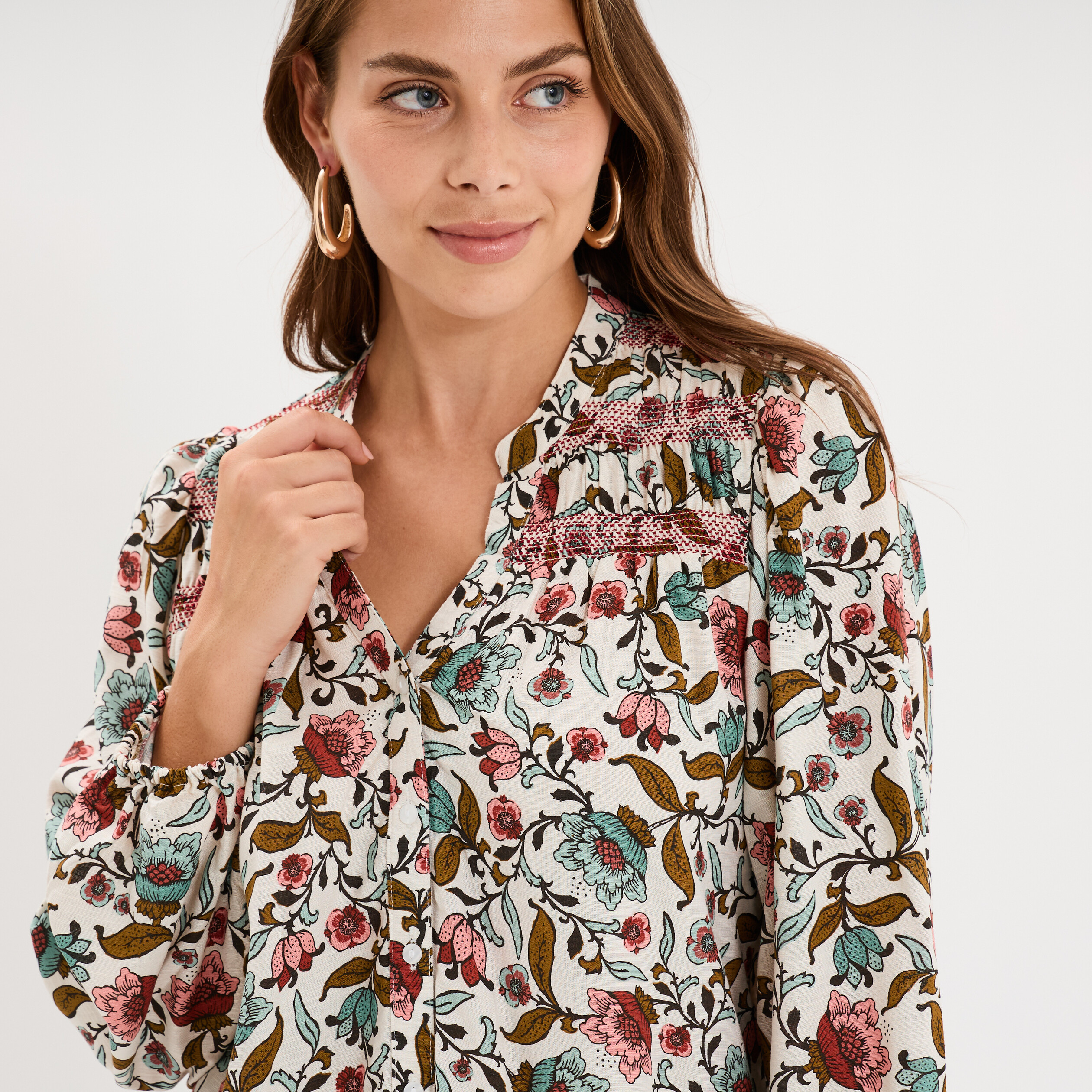 Chemise fluide &eacute;paules smock&eacute;es multicolore femme