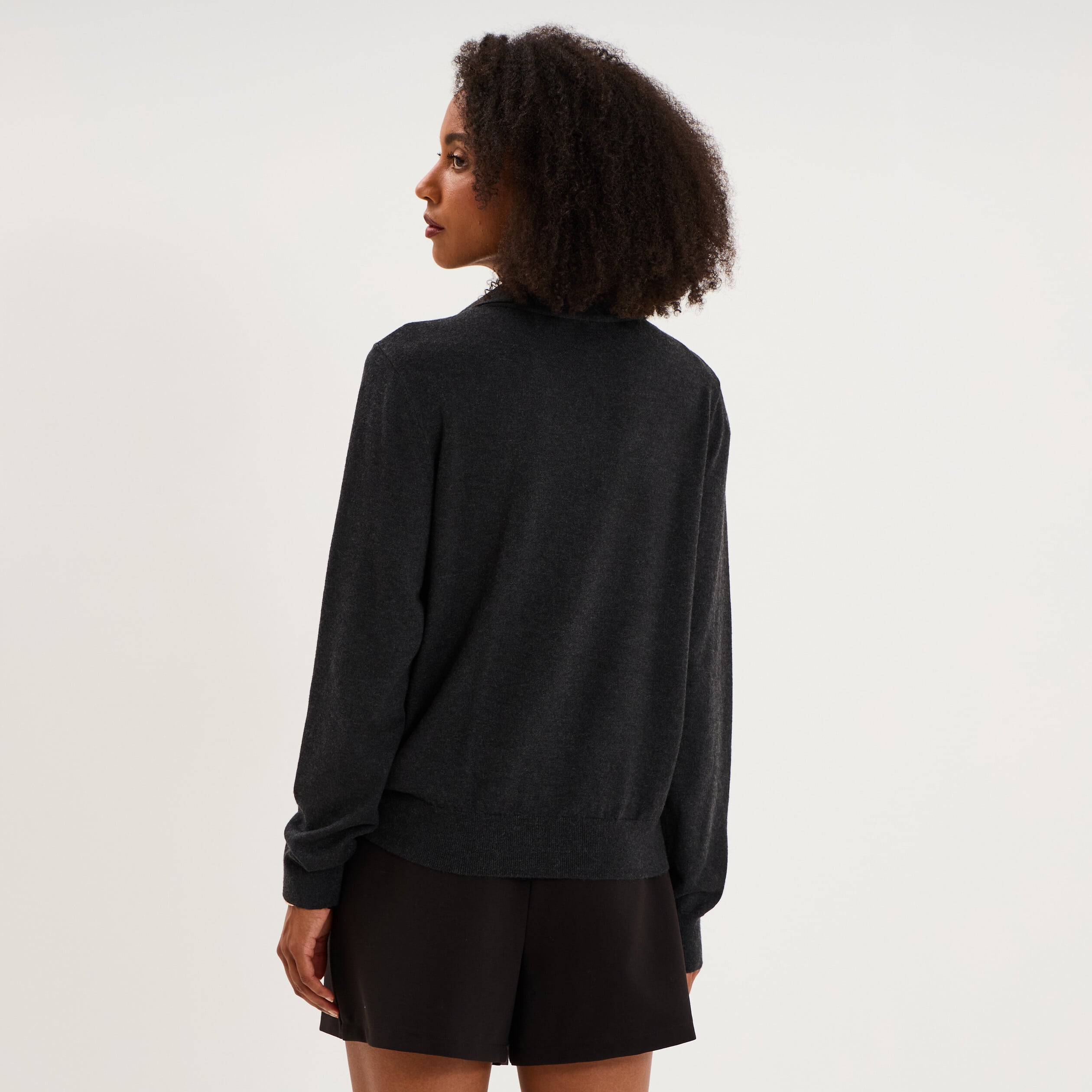 Pull fin col &eacute;charpe manches longues gris fonc&eacute; femme