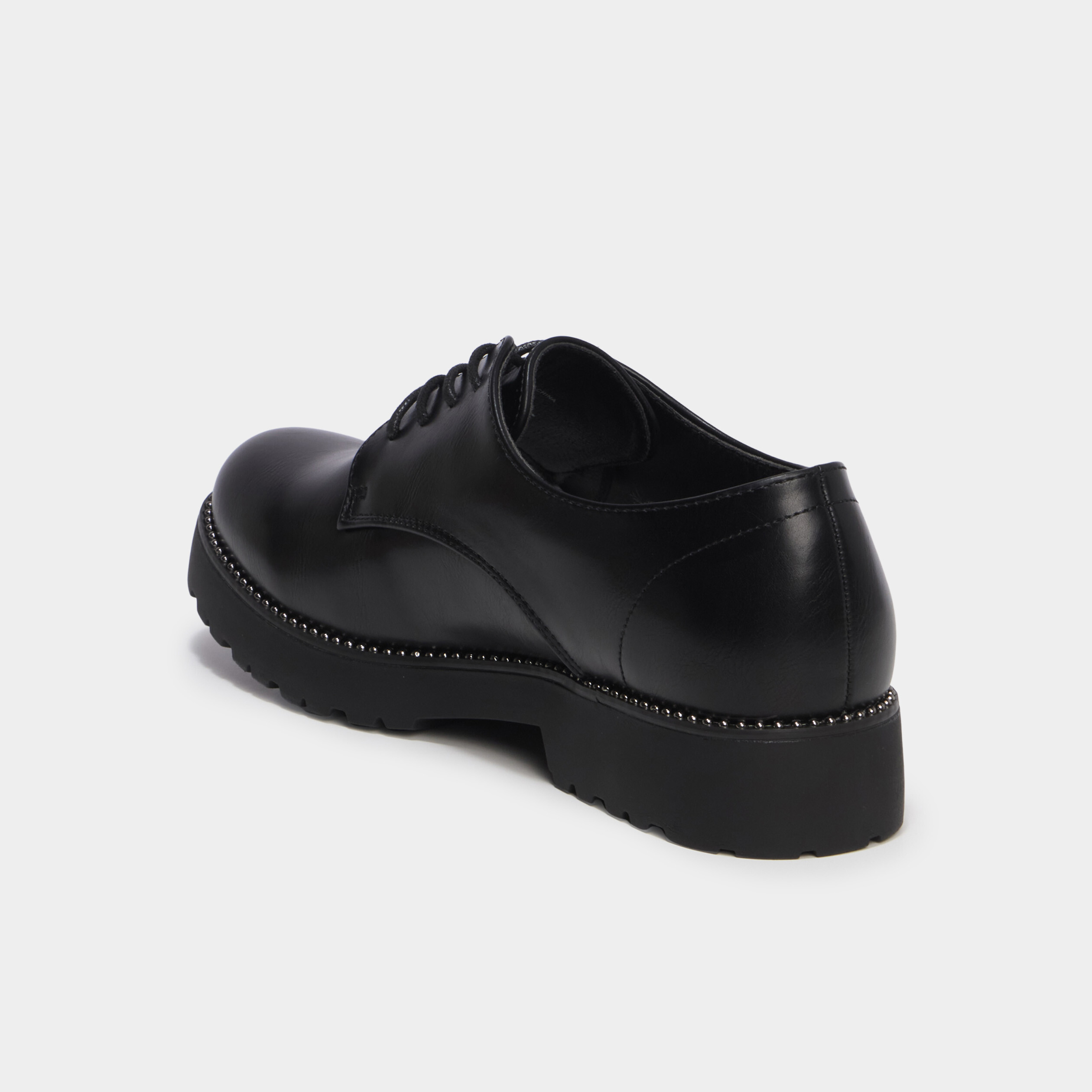 Derbies plate pied large crant&eacute;es noir femme