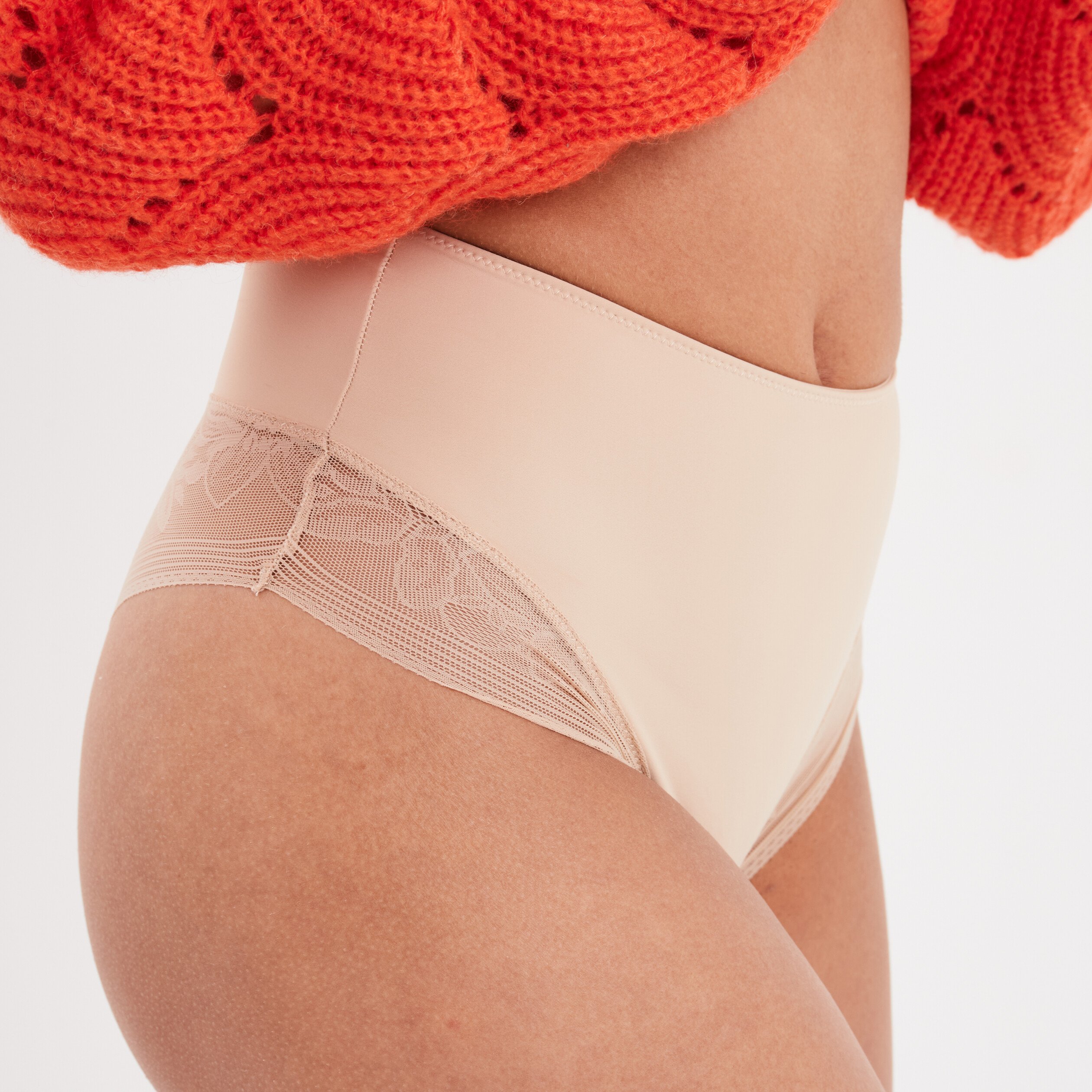 Tanga taille haute gainant beige femme
