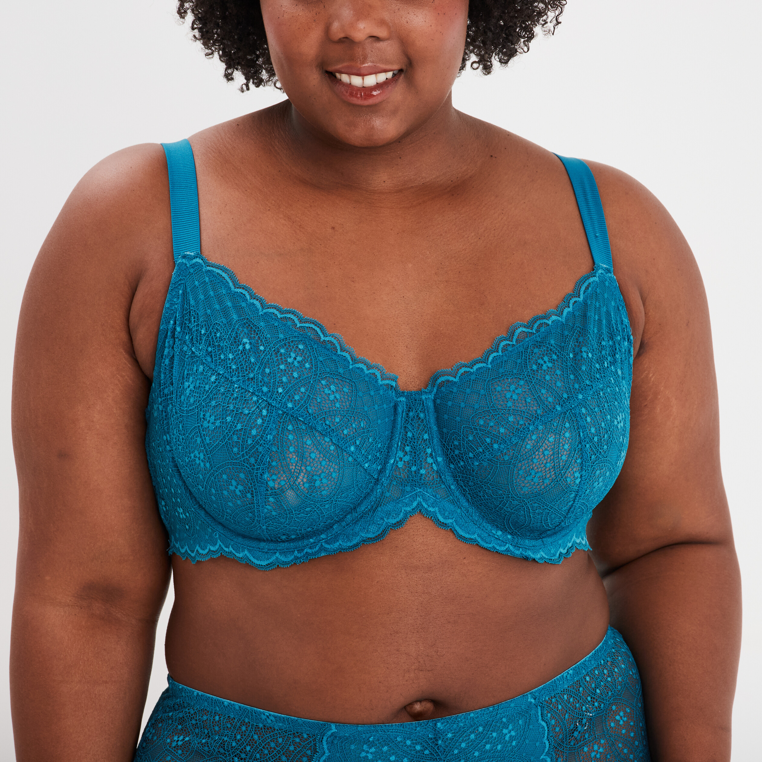 soutien gorge emboitant en dentelle bleu canard femmegt Soutien-gorge emboîtant en dentelle bleu canard femme grande taille
