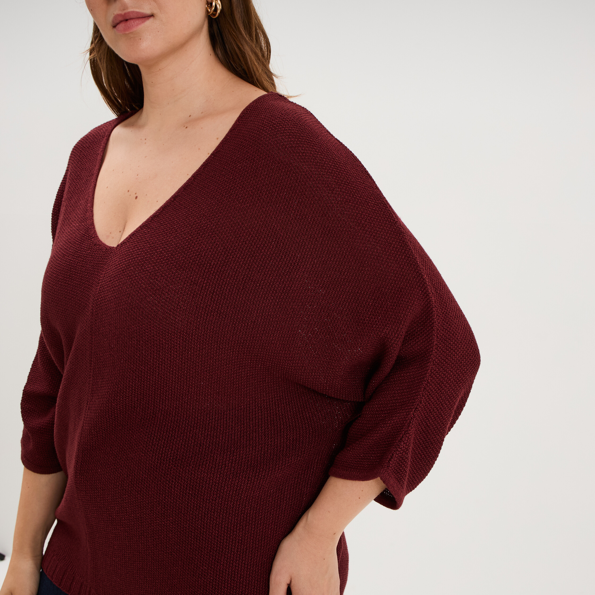 Pull manches 3/4 col en V violet fonc&eacute; femme grande taille