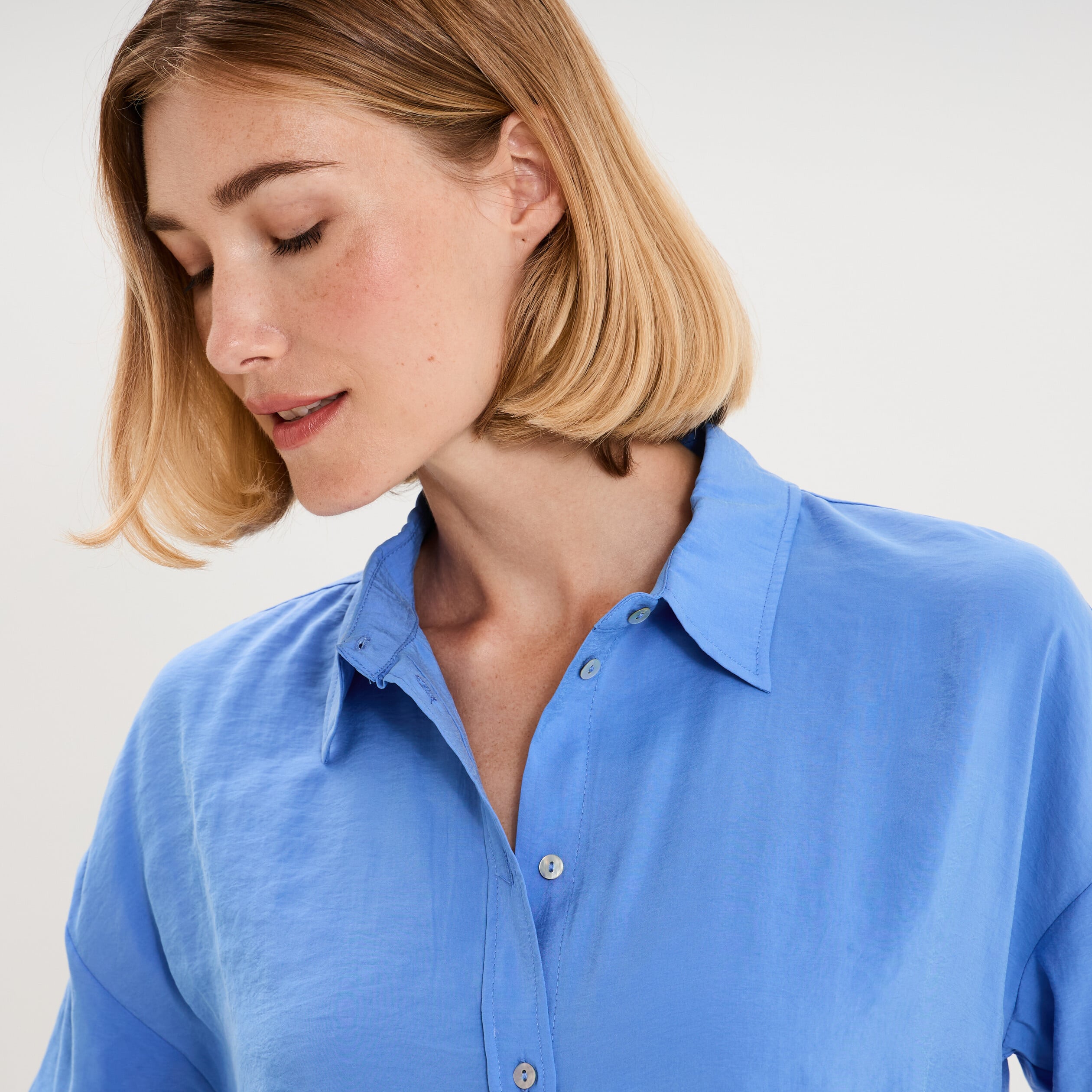 Chemise fluide manches longues oversize bleu electrique femme