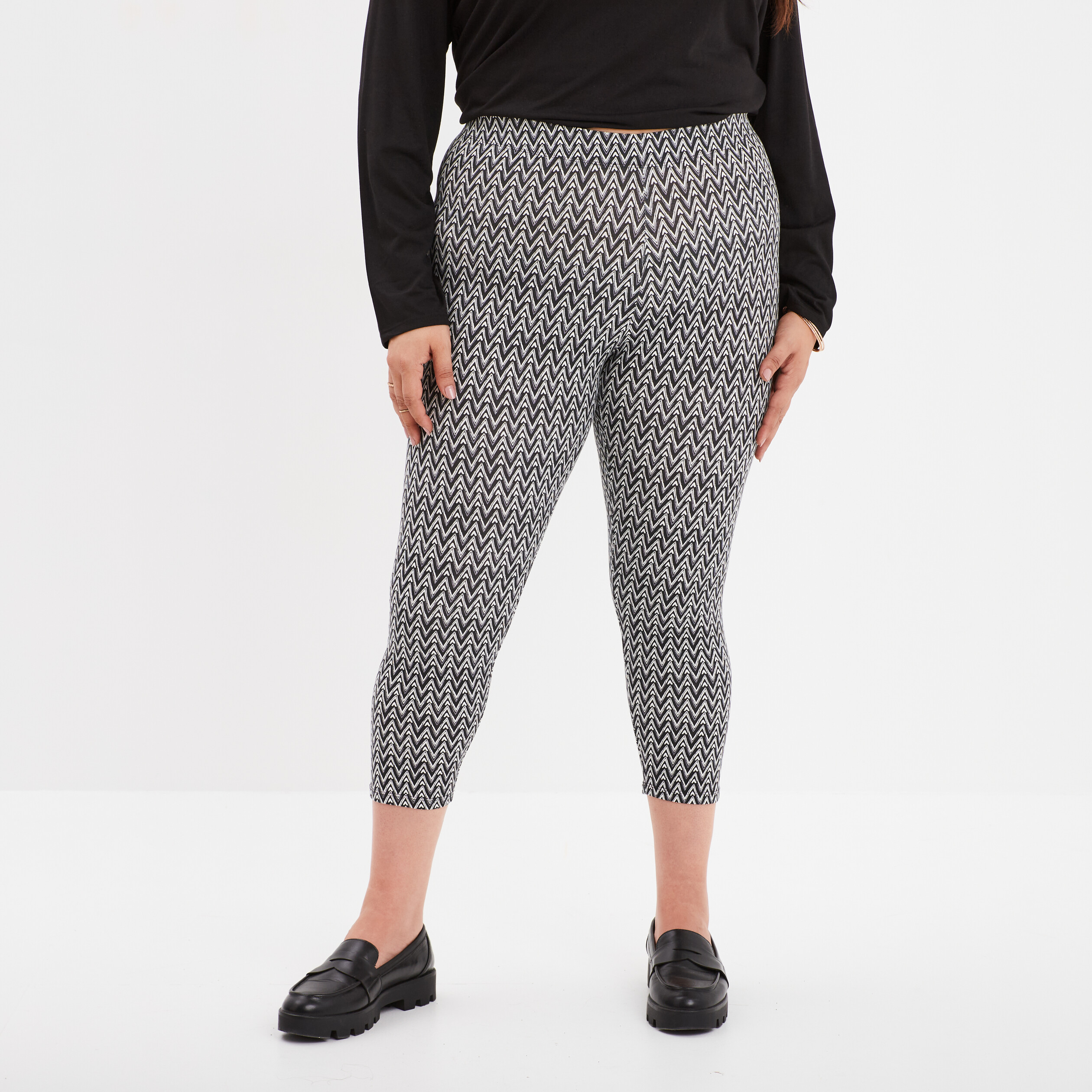 leggings 34 coton noir femmegt Leggings 3/4 coton noir femme grande taille
