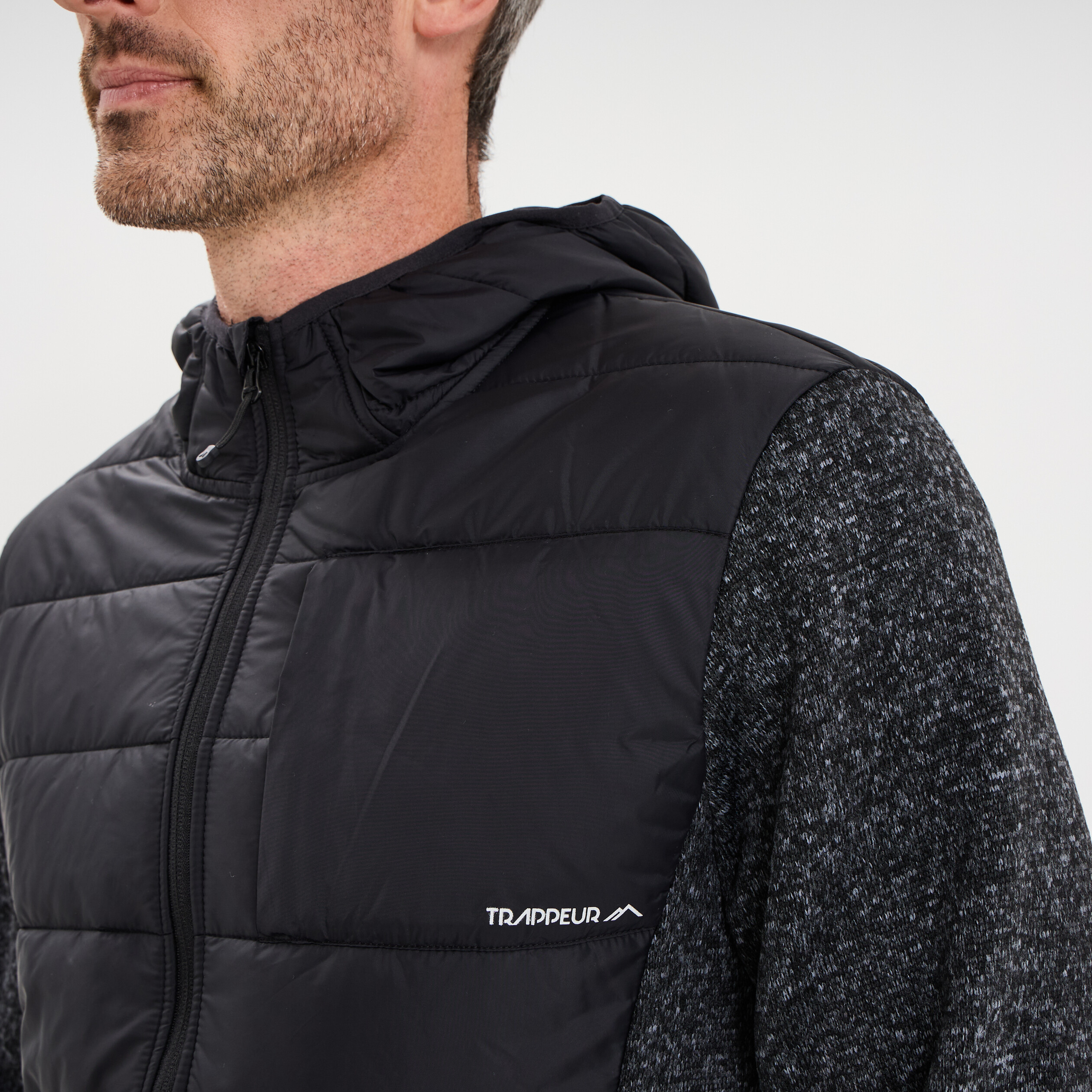 Gilet zipp&eacute; &agrave; capuche gris fonc&eacute; homme