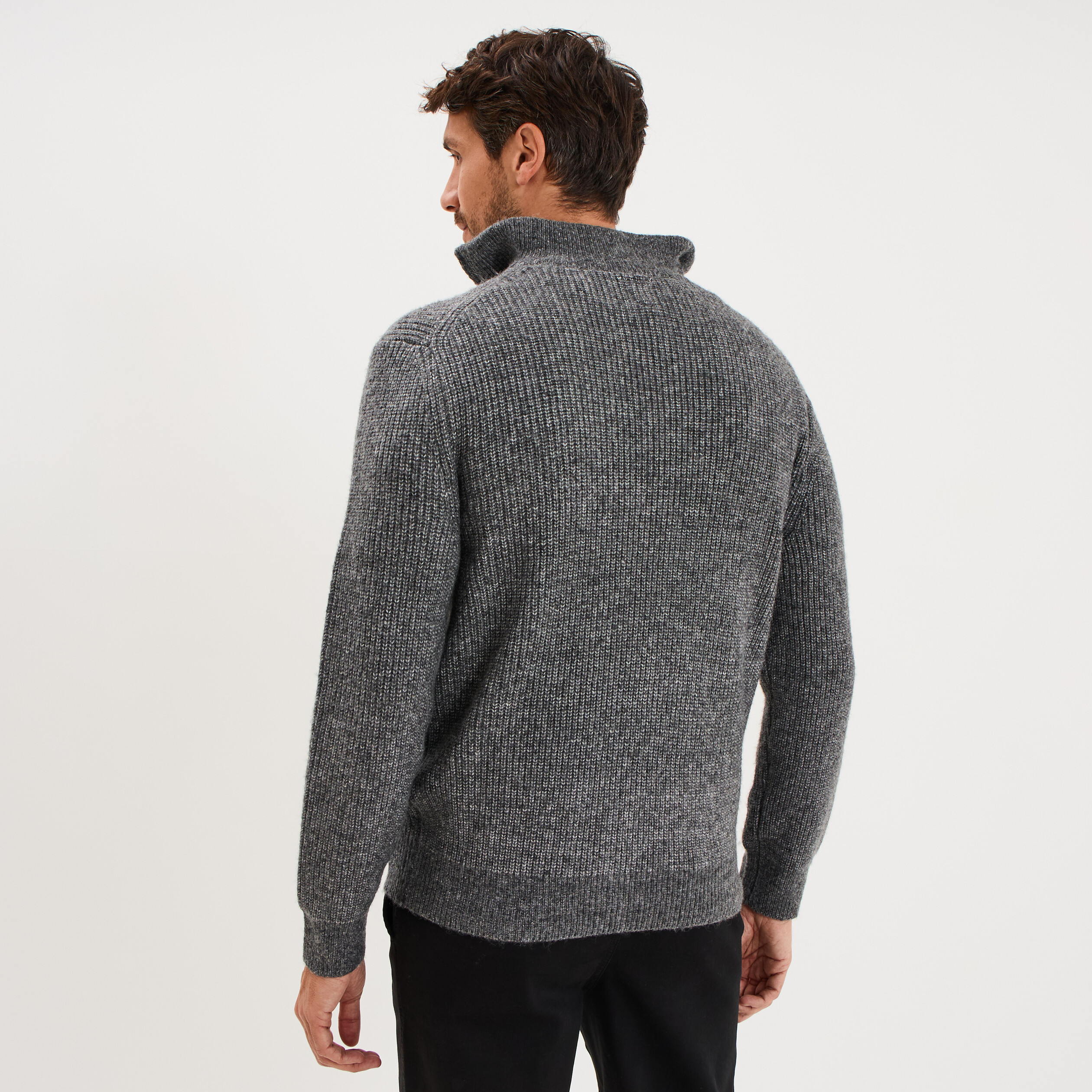 Pull avec col camionneur c&ocirc;tel&eacute; gris fonc&eacute; homme