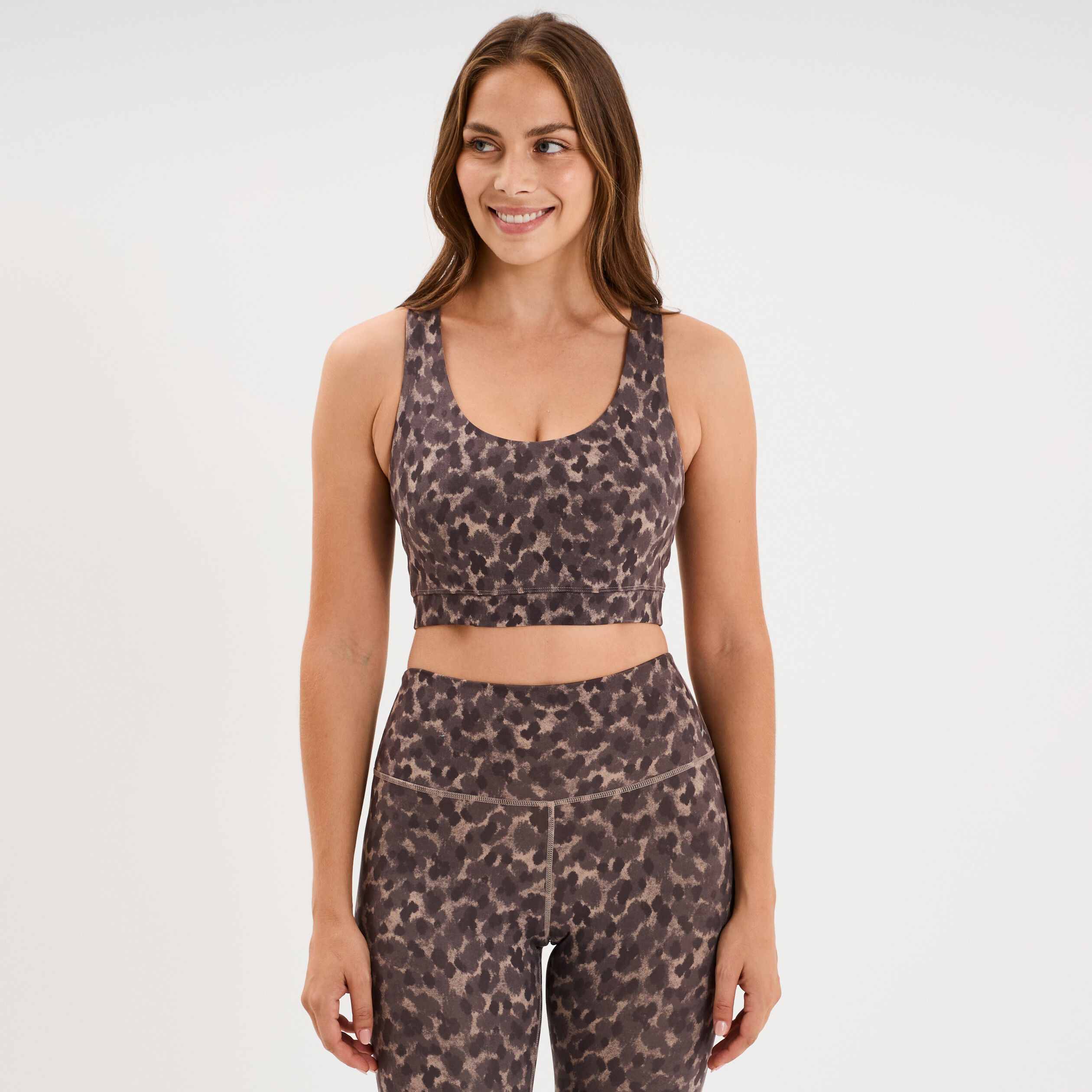 Brassi&egrave;re de sport ajust&eacute;e dos nageur beige femme