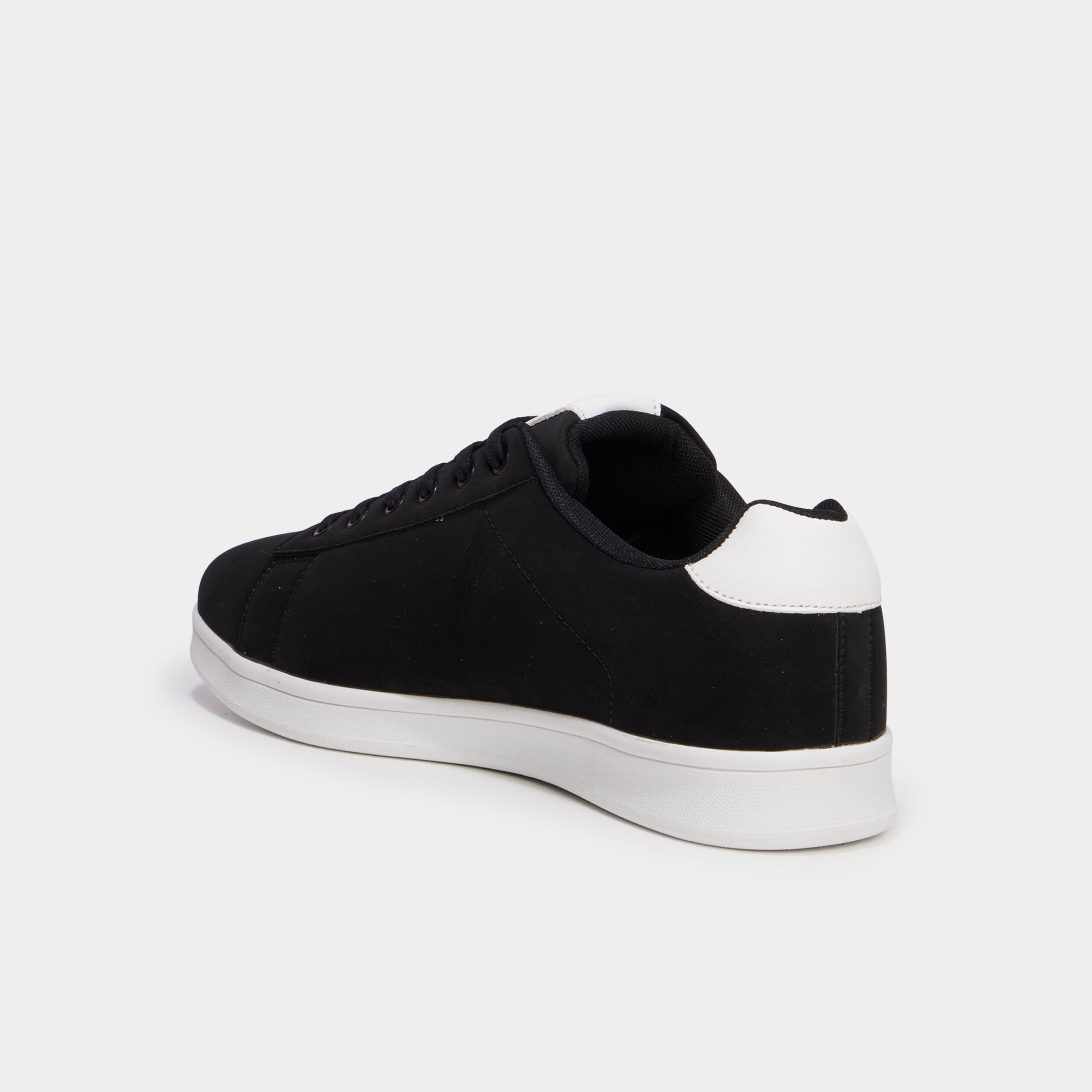 Baskets &agrave; lacets noir homme