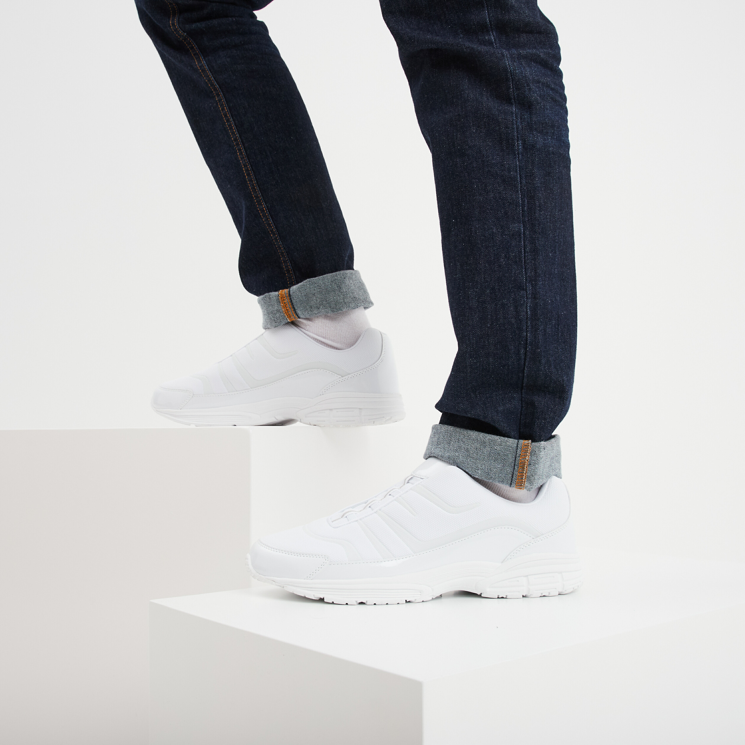 baskets plates running elastiquees blanc homme Baskets plates running élastiquées blanc homme