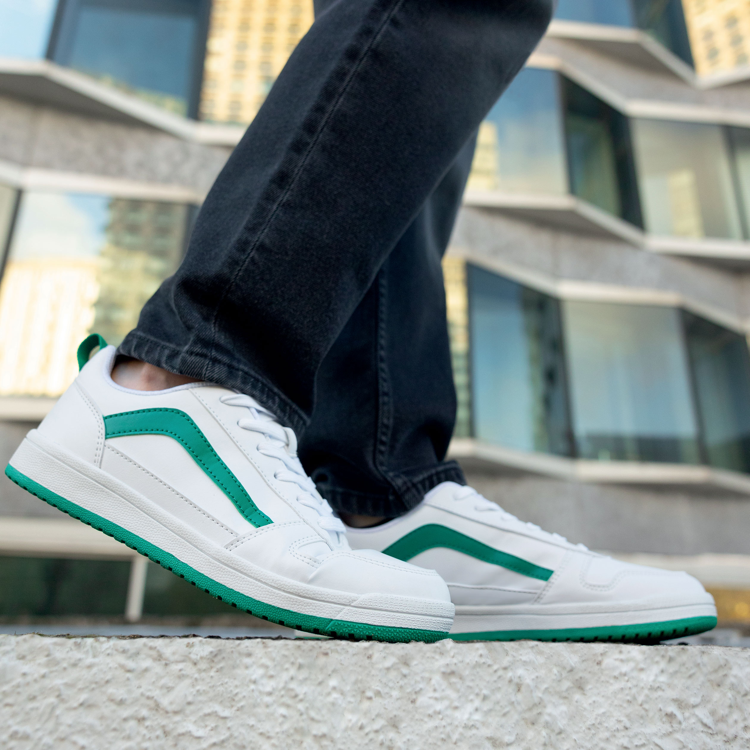 Tennis à lacets Liberto blanc homme