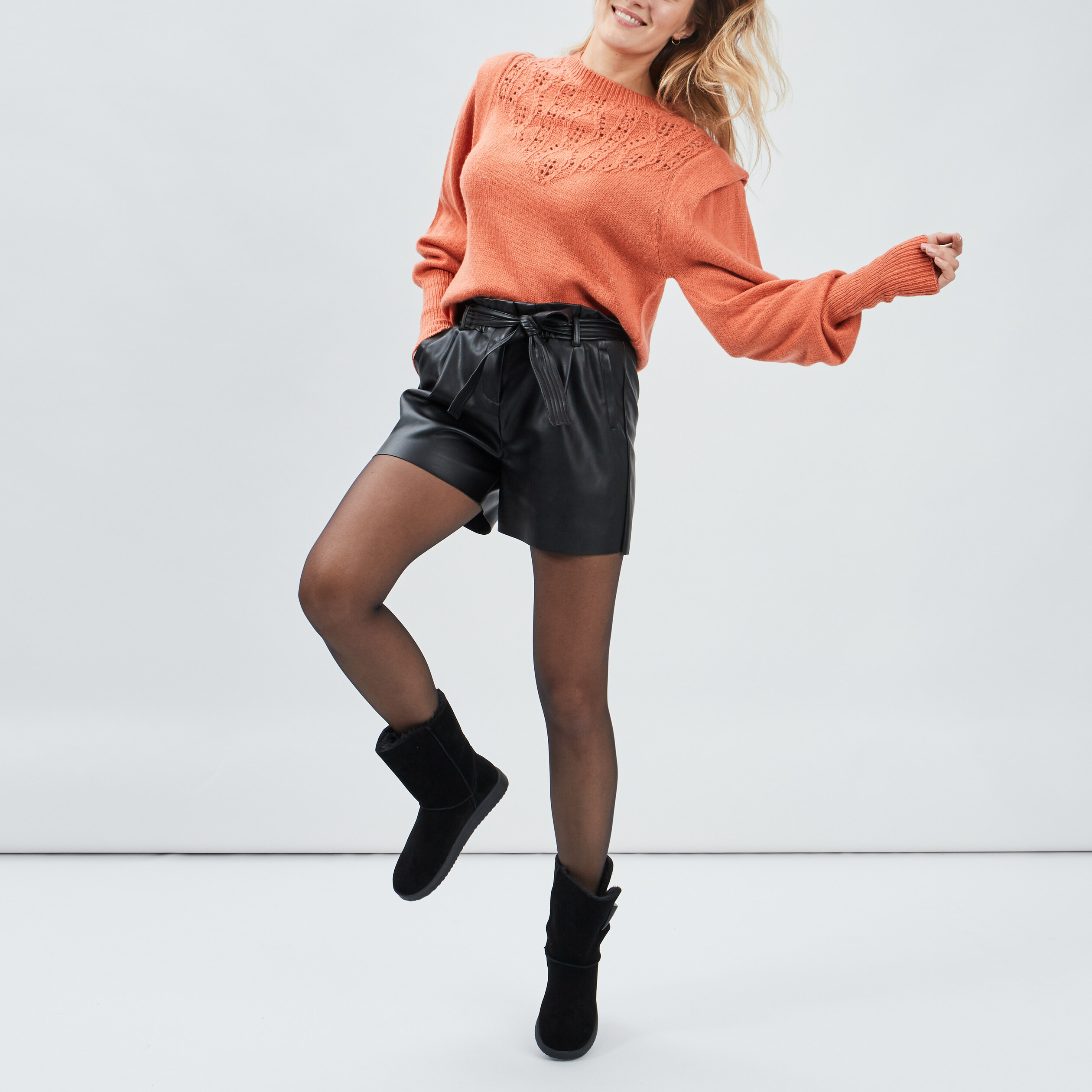 Short simili cuir paperbag noir femme
