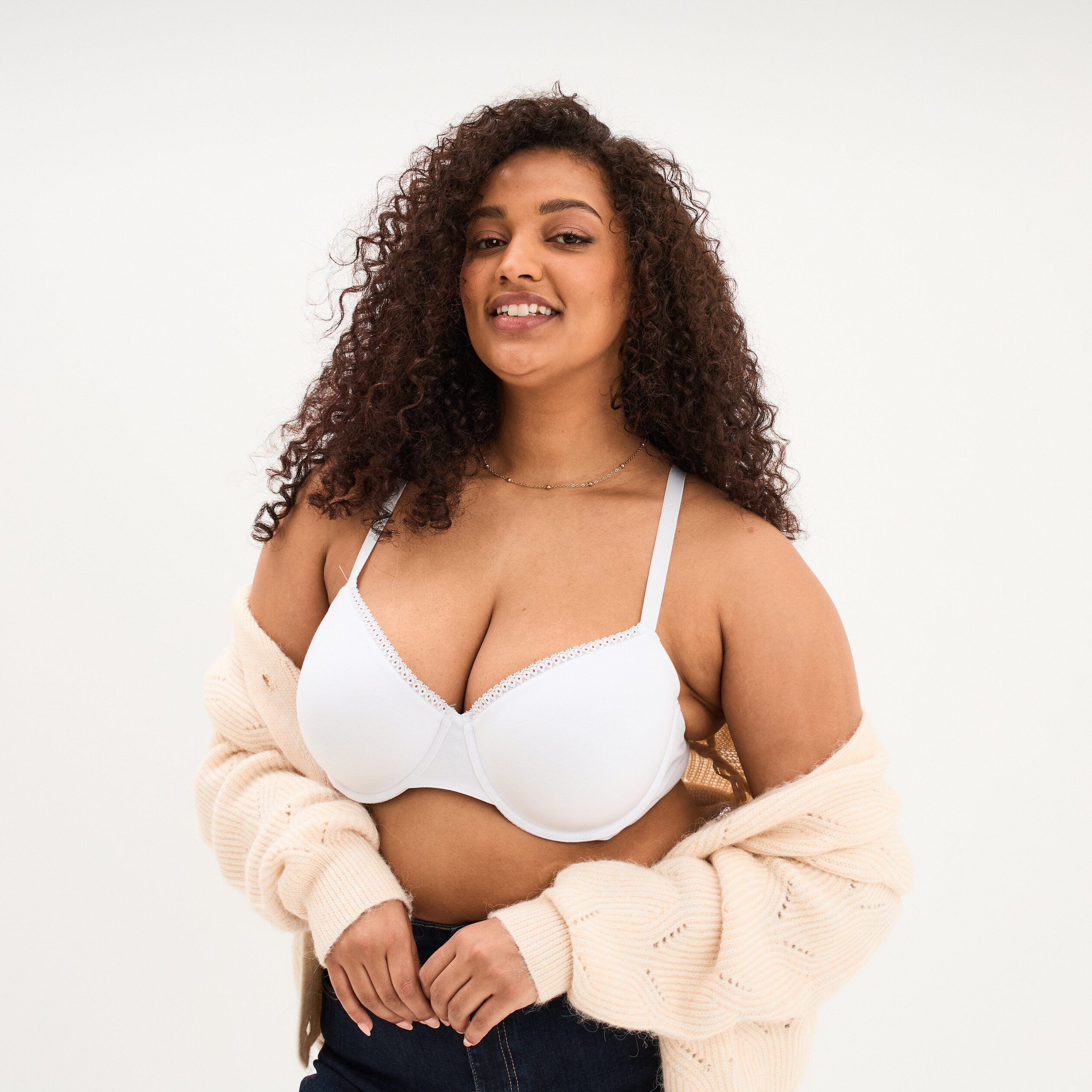 Soutien-gorge corbeille embo&icirc;tant blanc femme grande taille