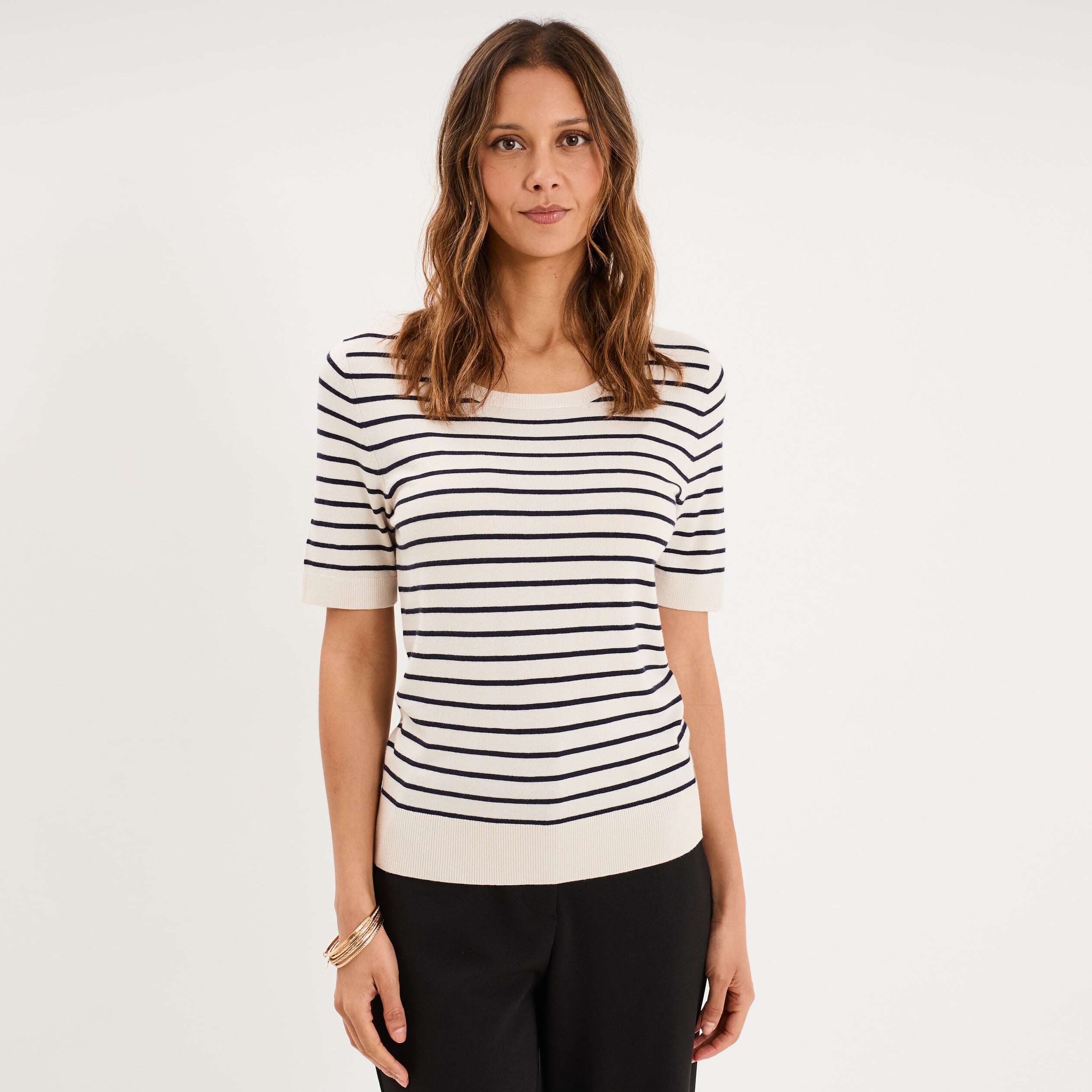 Pull manches courtes col rond sable femme
