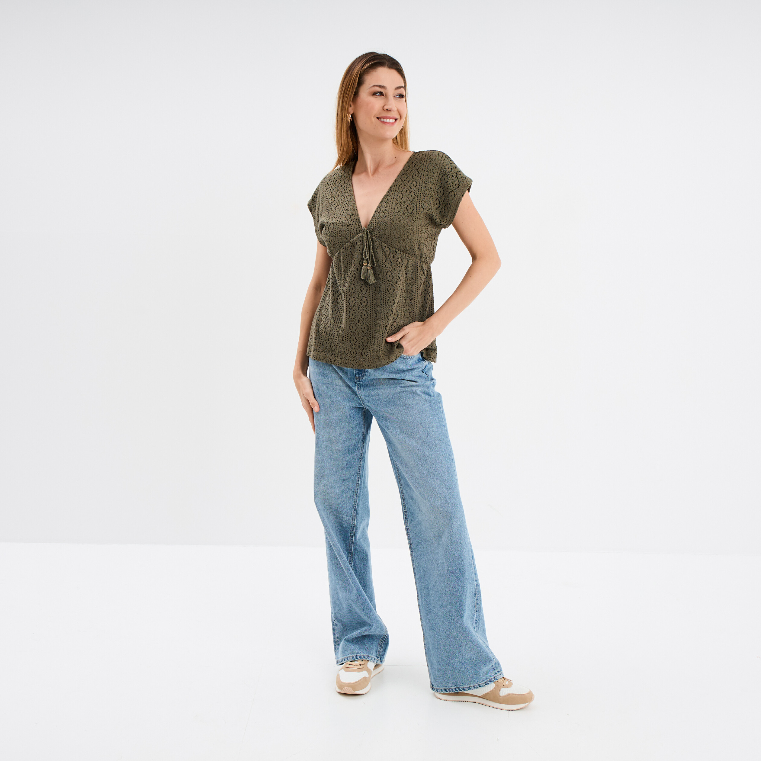 T-shirt dentelle col en V noeud vert kaki femme