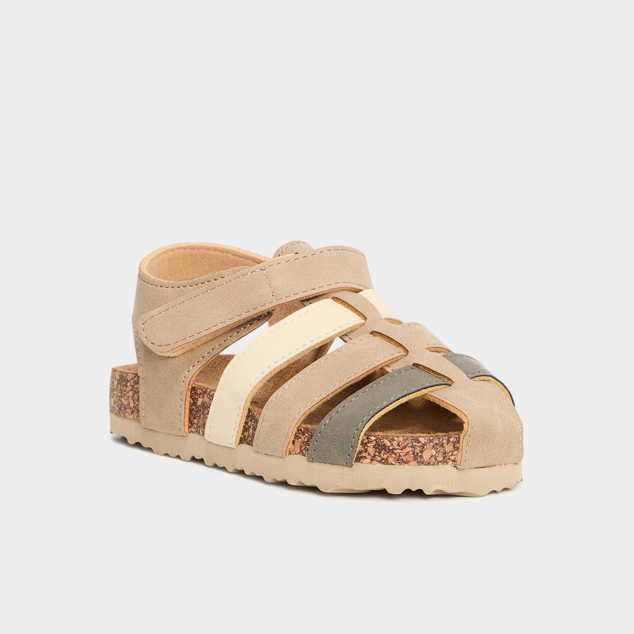 Sandales bout ferm&eacute; avec scratchs marron clair gar&ccedil;on