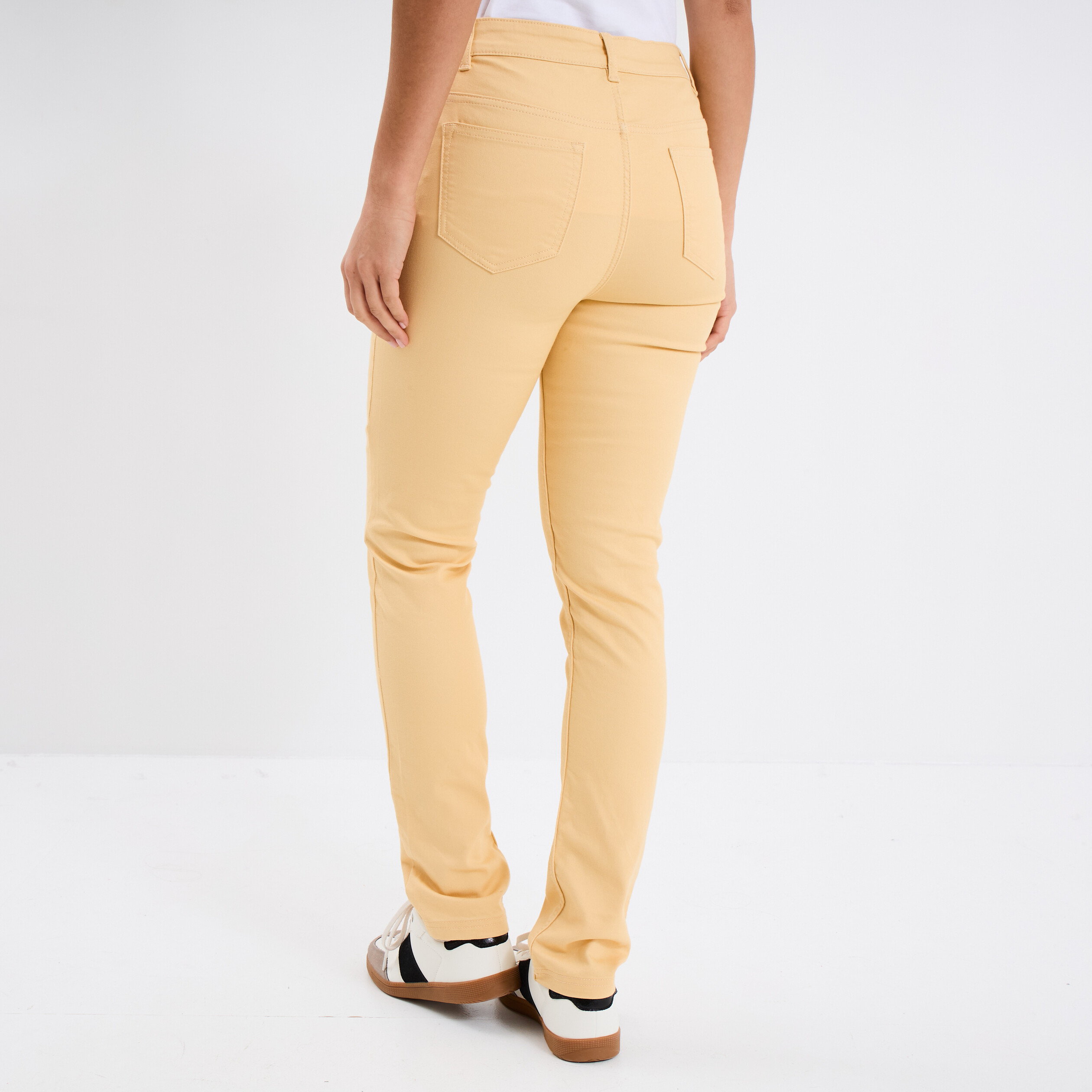 Pantalon slim stretch jaune clair femme