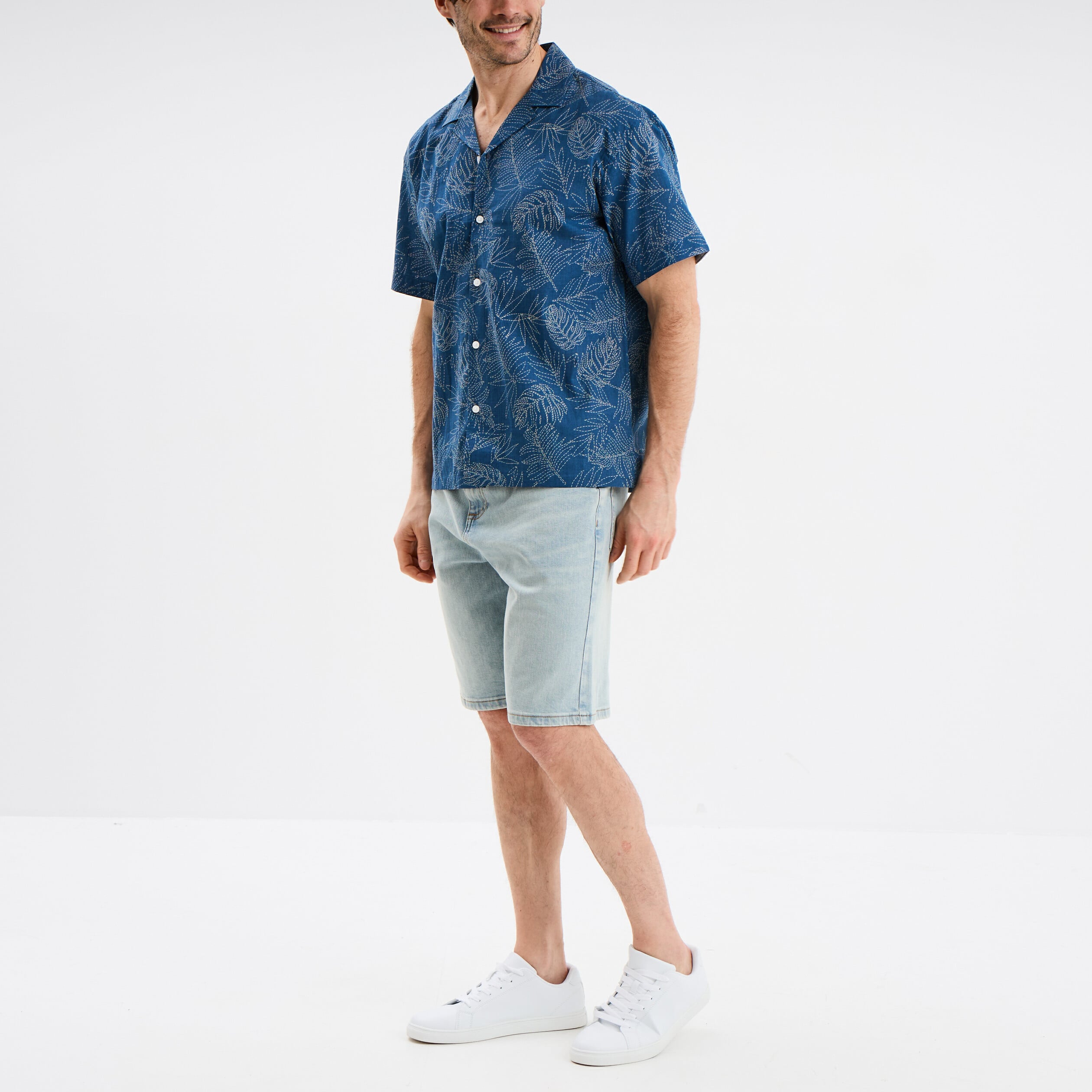 Chemise en coton manches courtes bleu p&eacute;trole homme