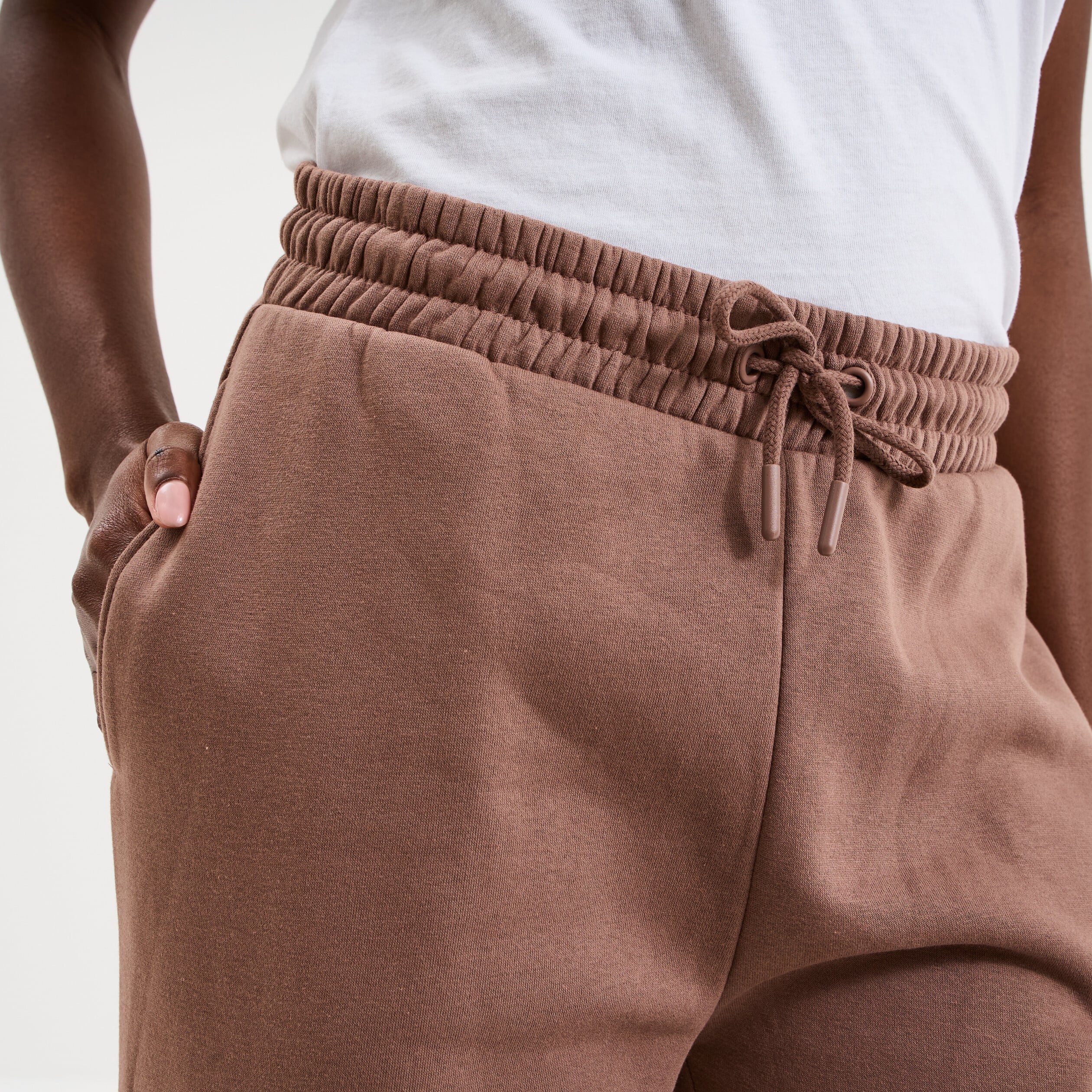 Pantalon jogging large taille &eacute;lastiqu&eacute;e marron cognac femme